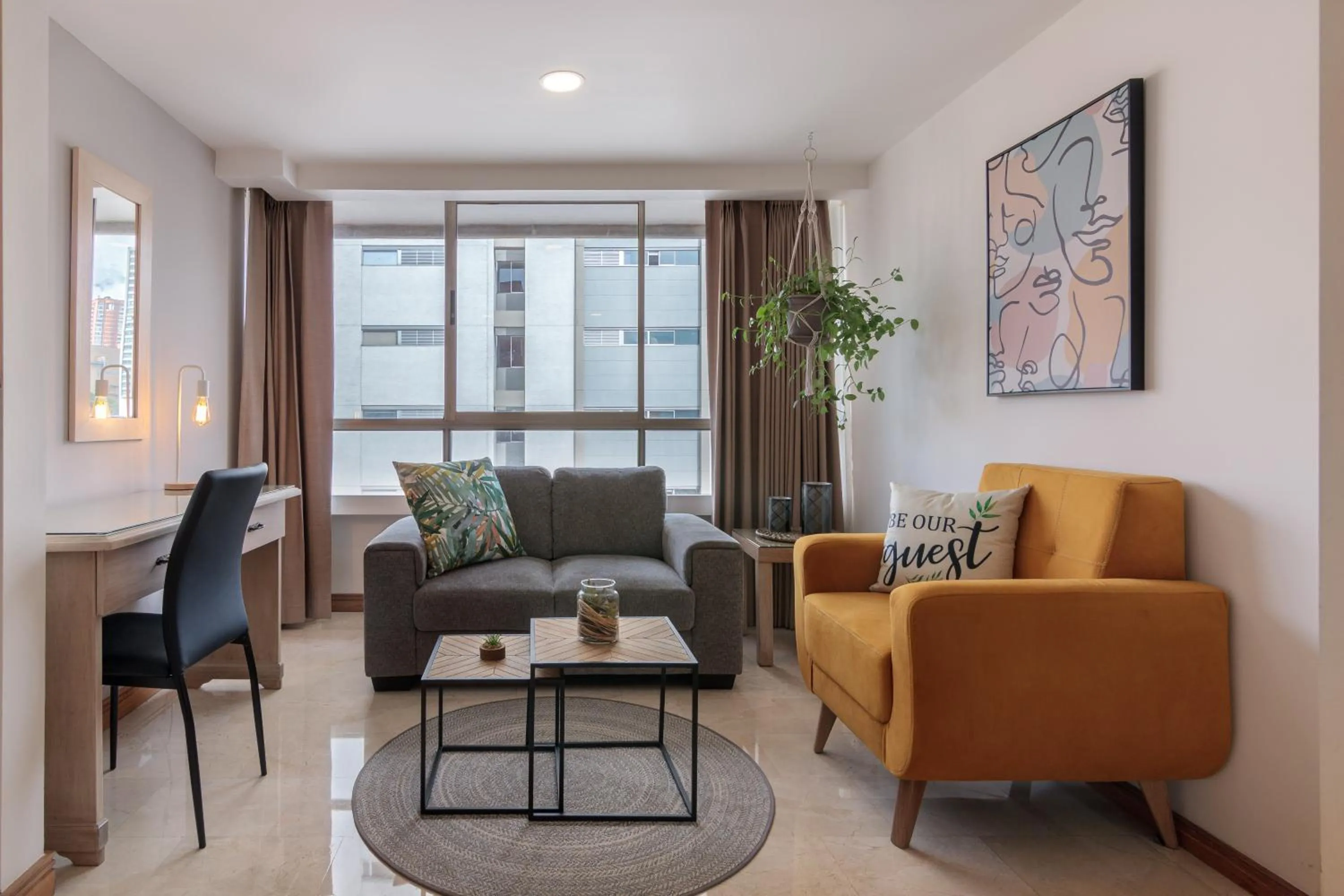 Living room in Alcazar de Oviedo by EE Hoteles