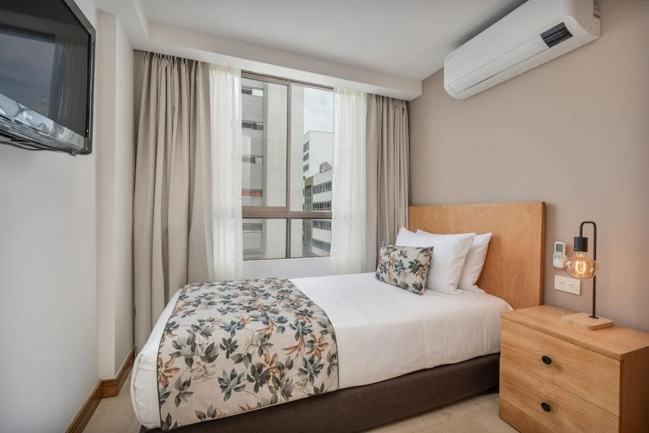 Bed in Alcazar de Oviedo by EE Hoteles