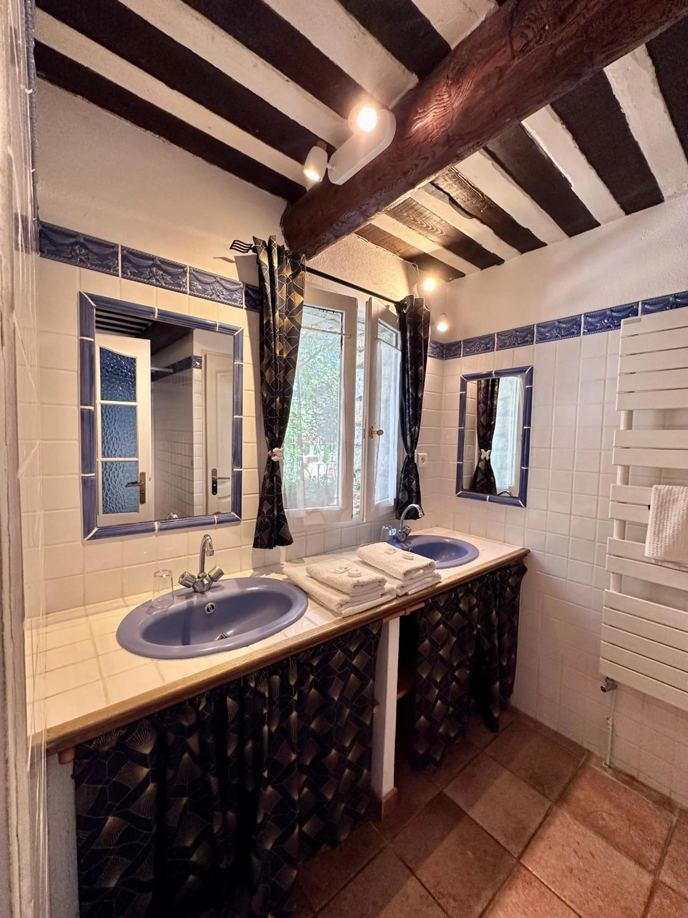 Bathroom in Moulin d'Antelon B&B