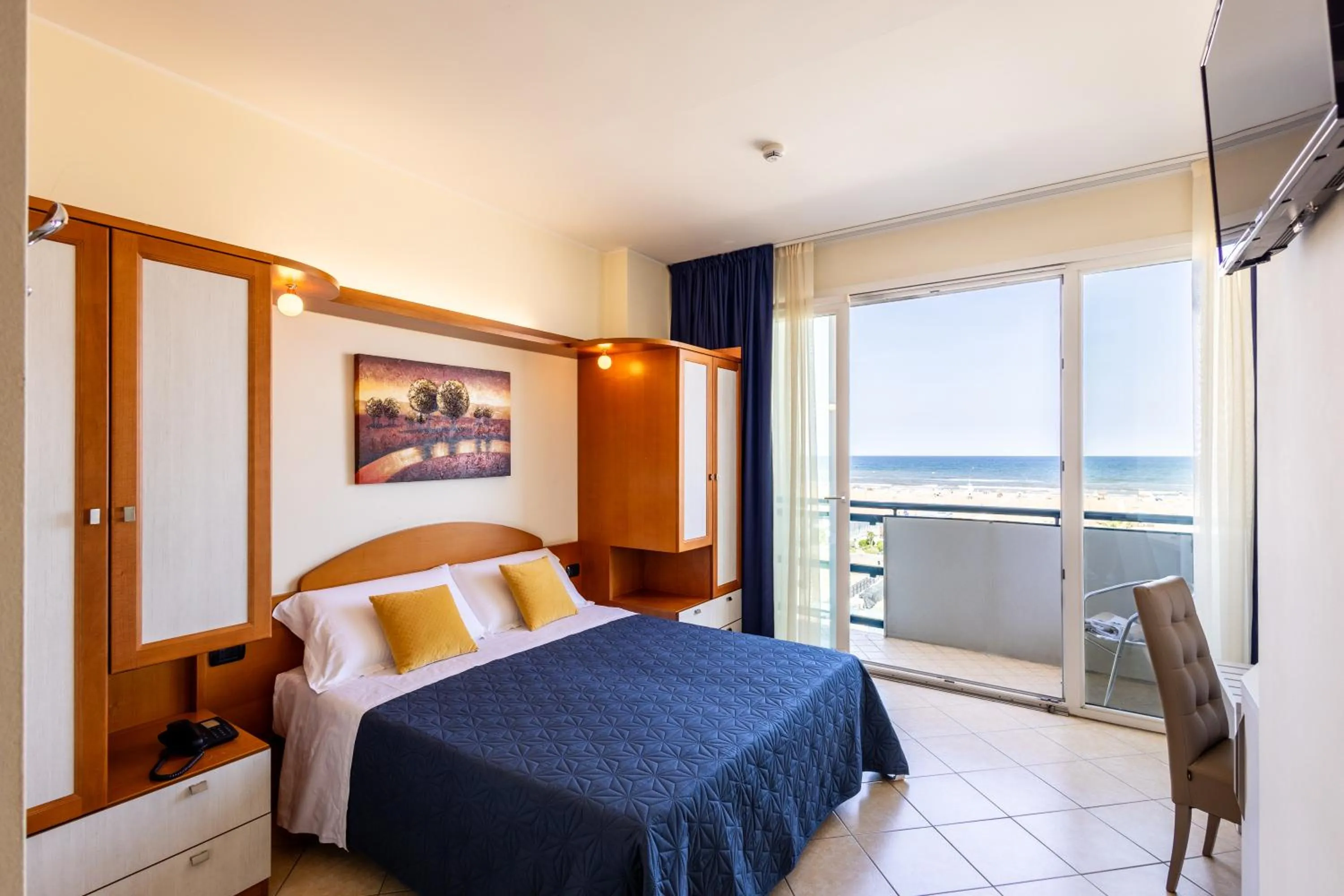 Bedroom, Bed in Hotel Palm Beach B&B SEA VIEW