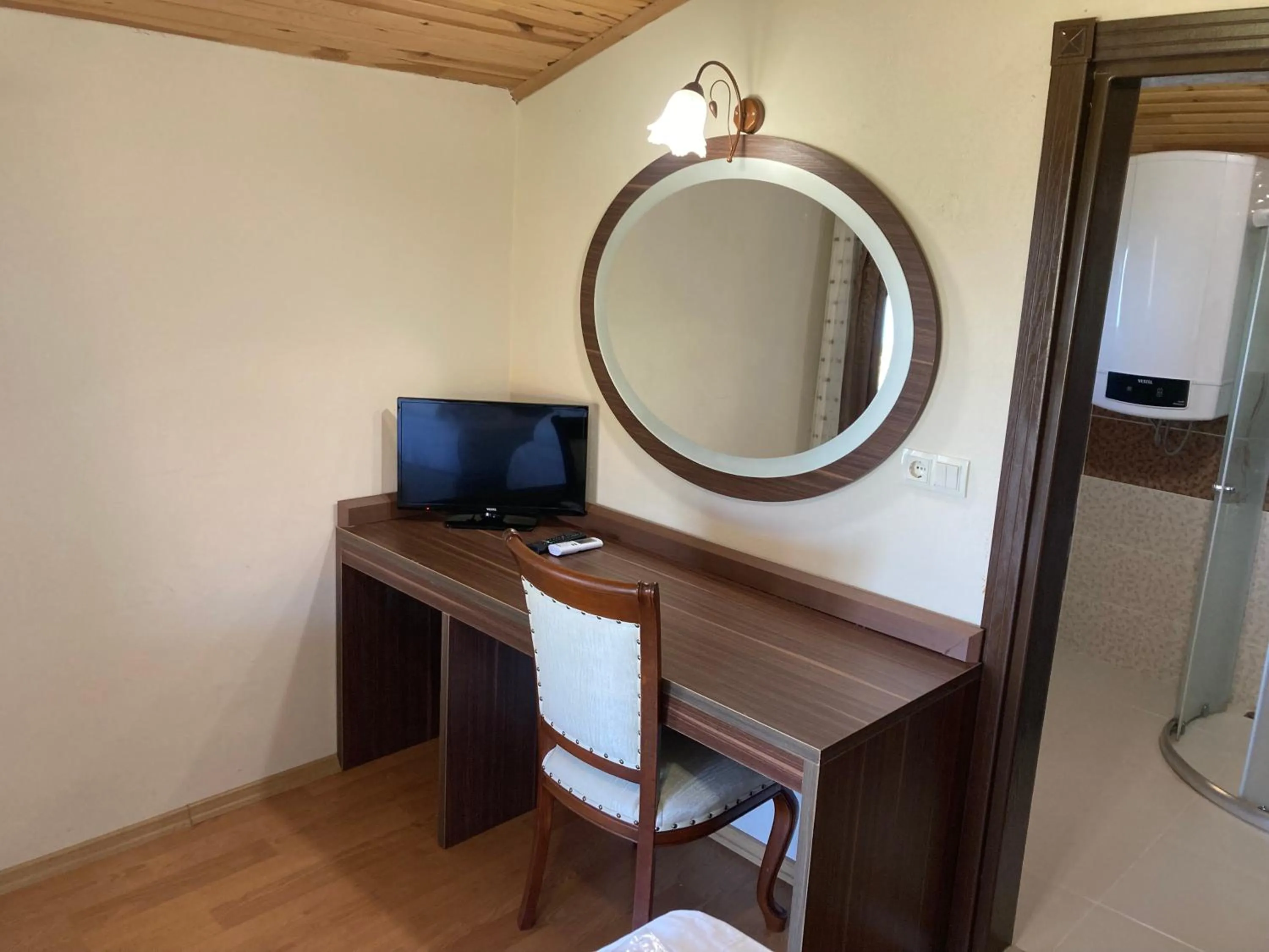 TV and multimedia in Zarha Mountain Villas