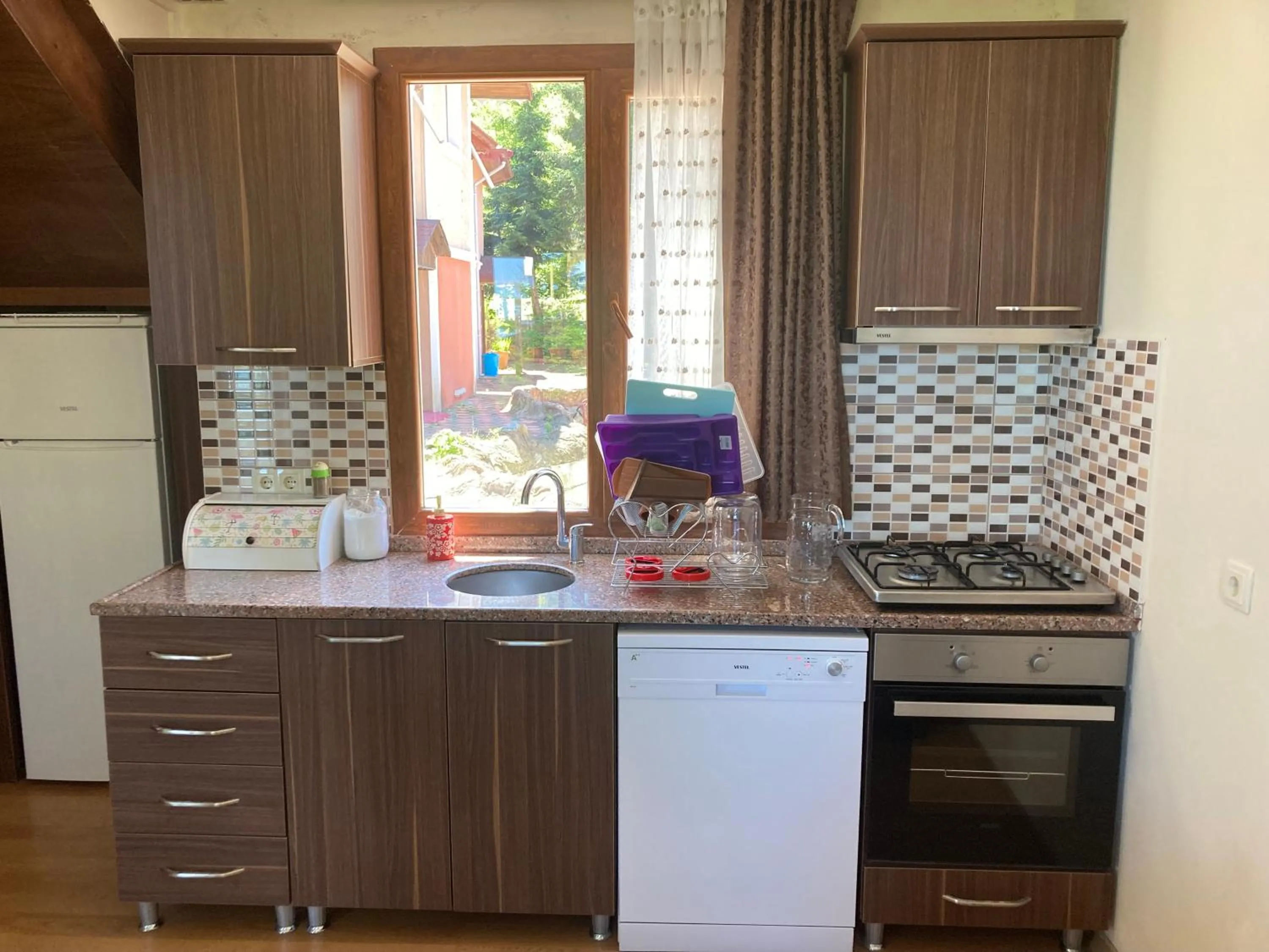 Coffee/tea facilities in Zarha Mountain Villas