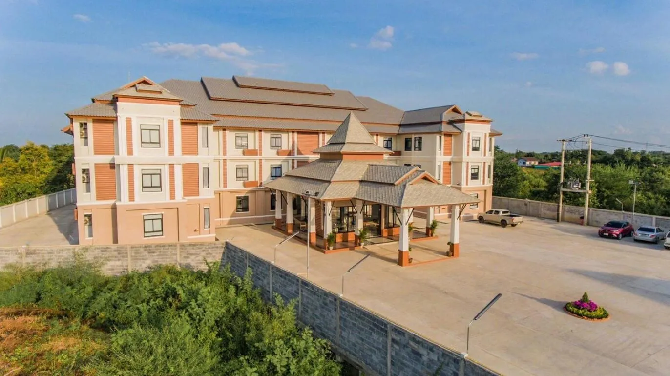 S-Tawan Hotel & Convention