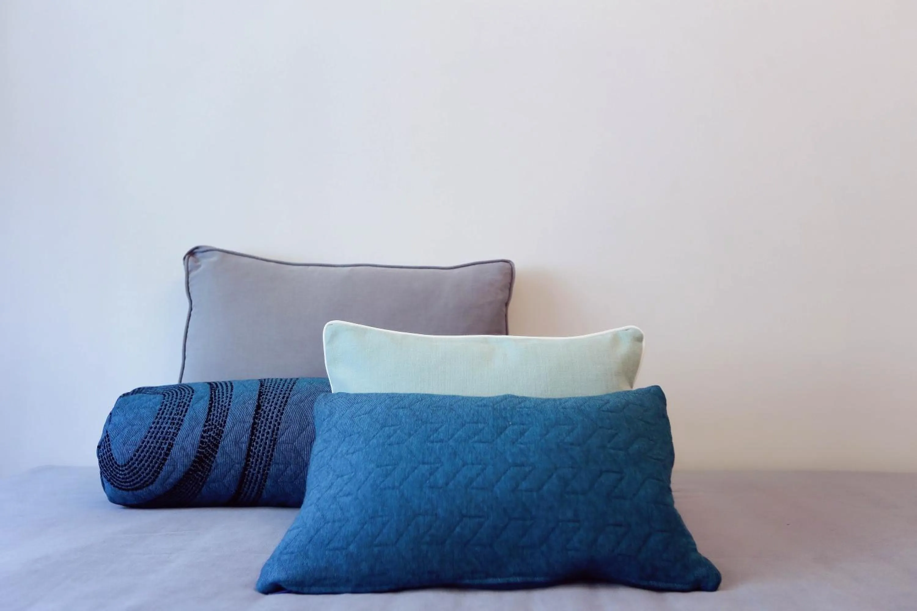 Bed in Living In Aparthotel