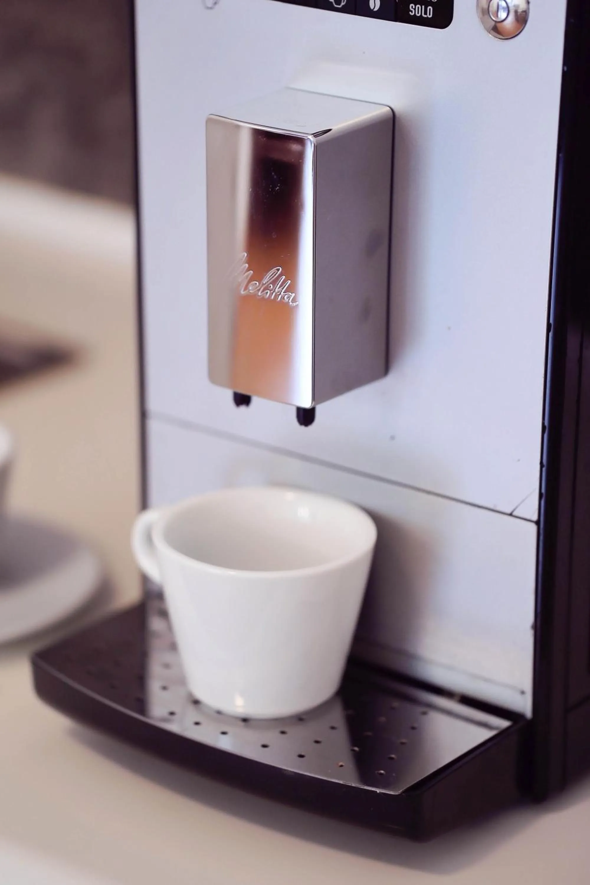 Coffee/tea facilities in Living In Aparthotel