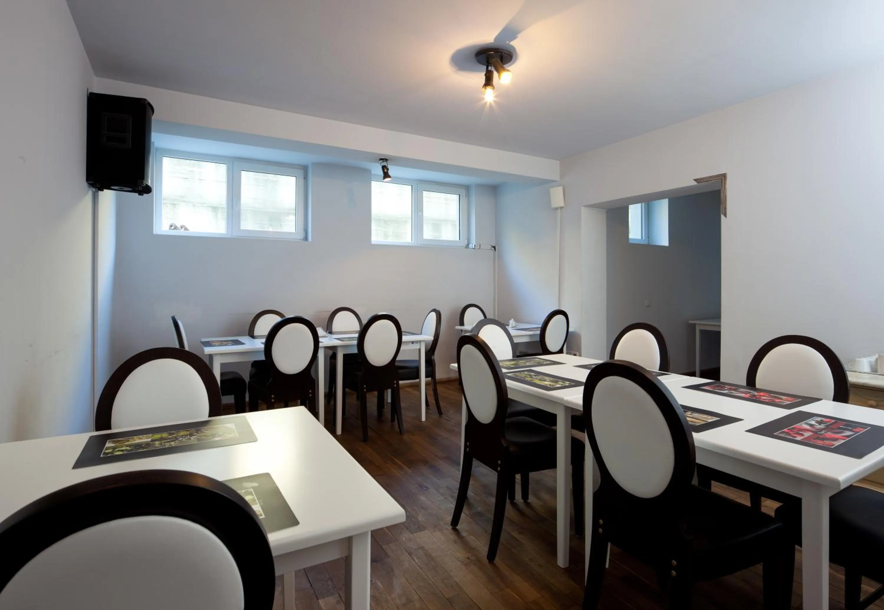 Business facilities in Living In Aparthotel