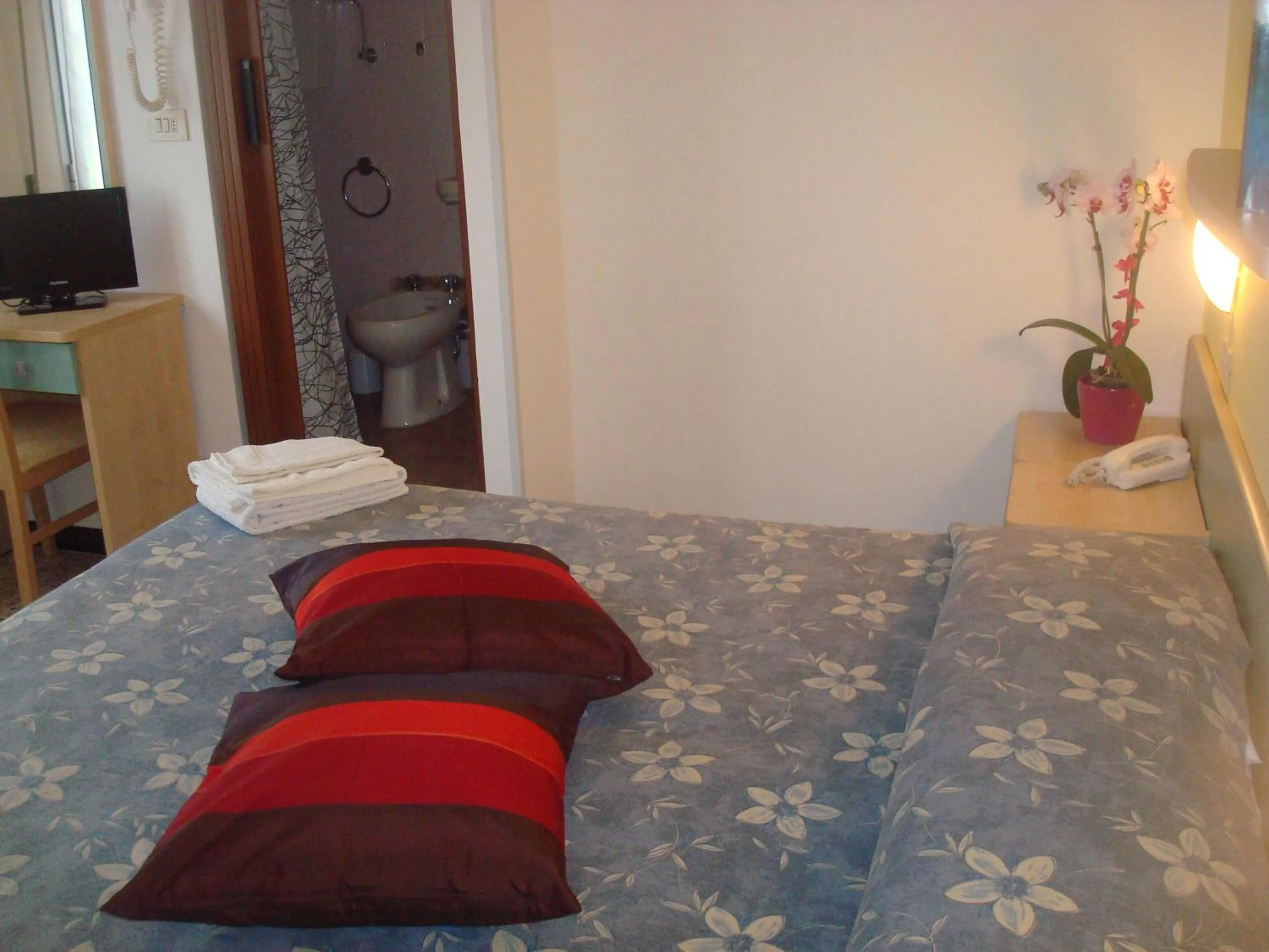 Bed in Hotel Villa Ersilia Rimini B&B