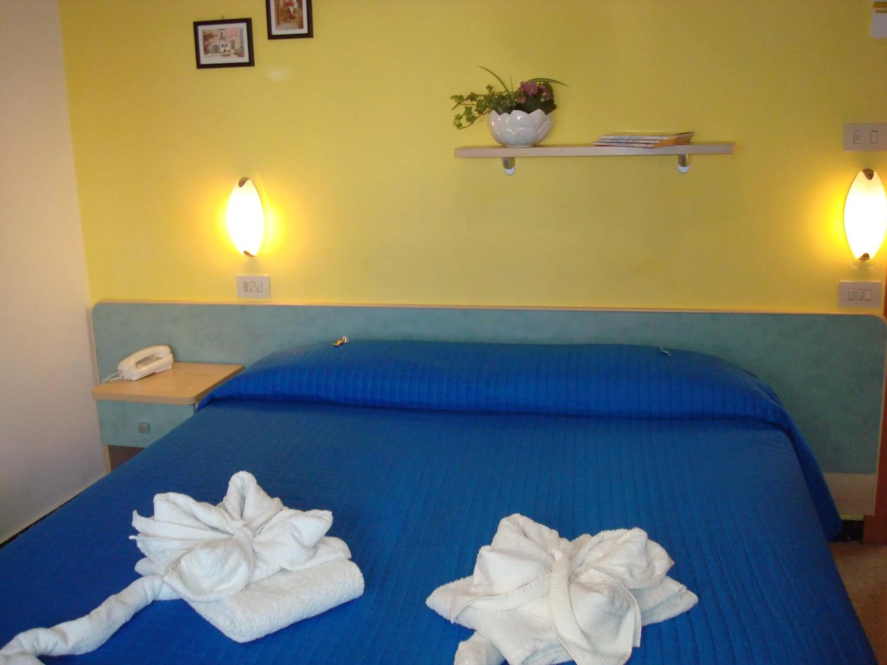 Bed in Hotel Villa Ersilia Rimini B&B