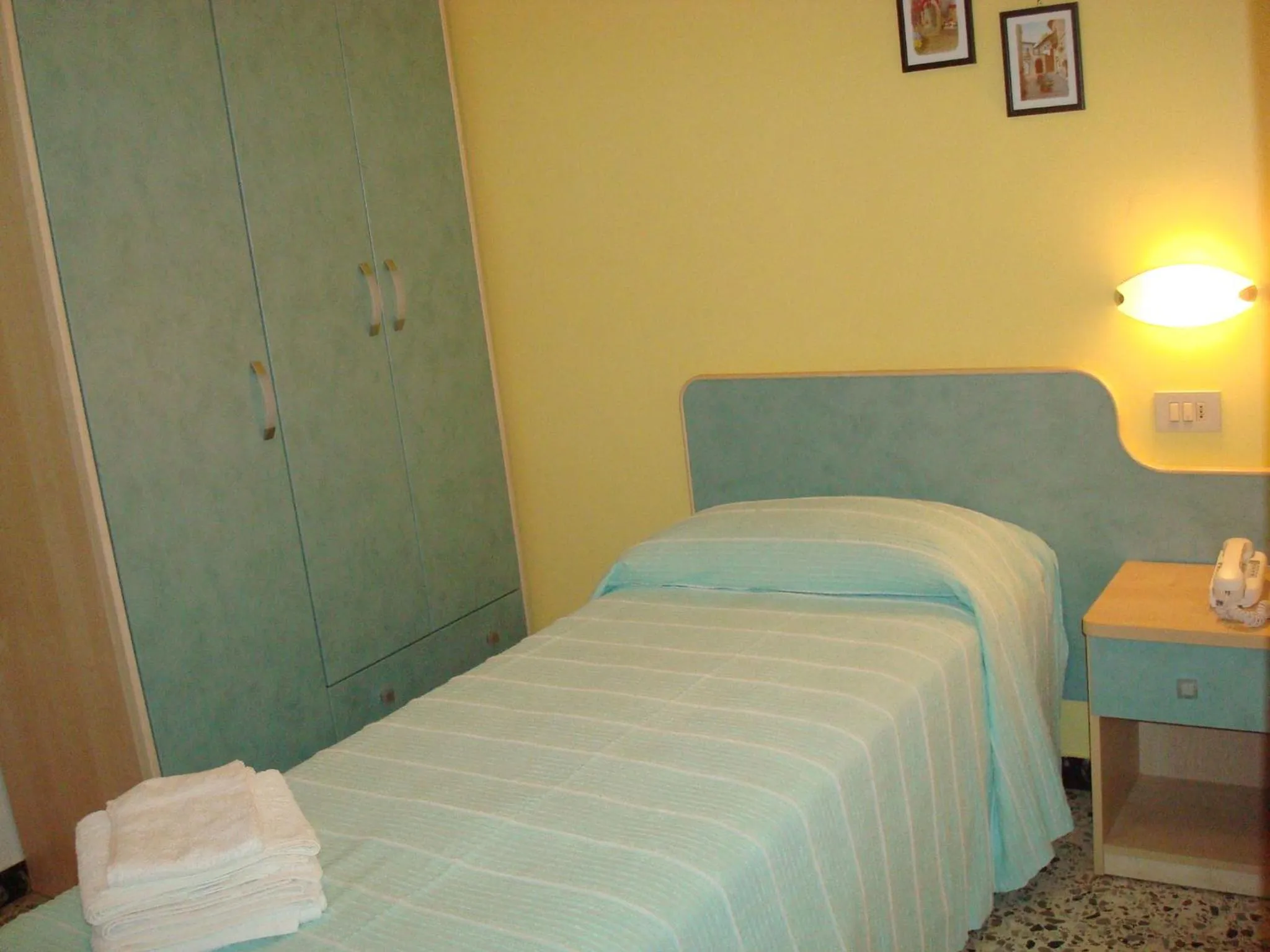 Bed in Hotel Villa Ersilia Rimini B&B