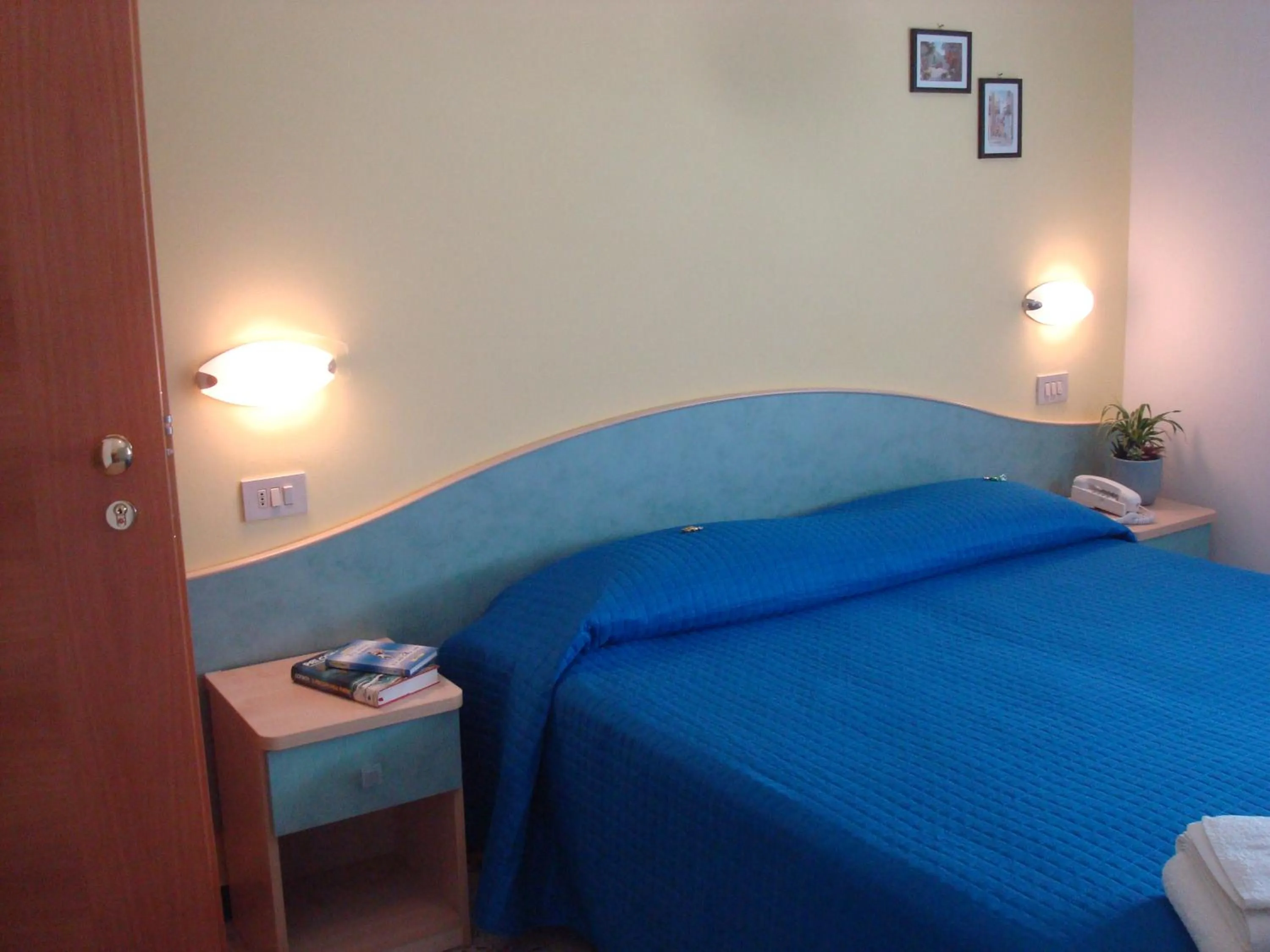 Bed in Hotel Villa Ersilia Rimini B&B