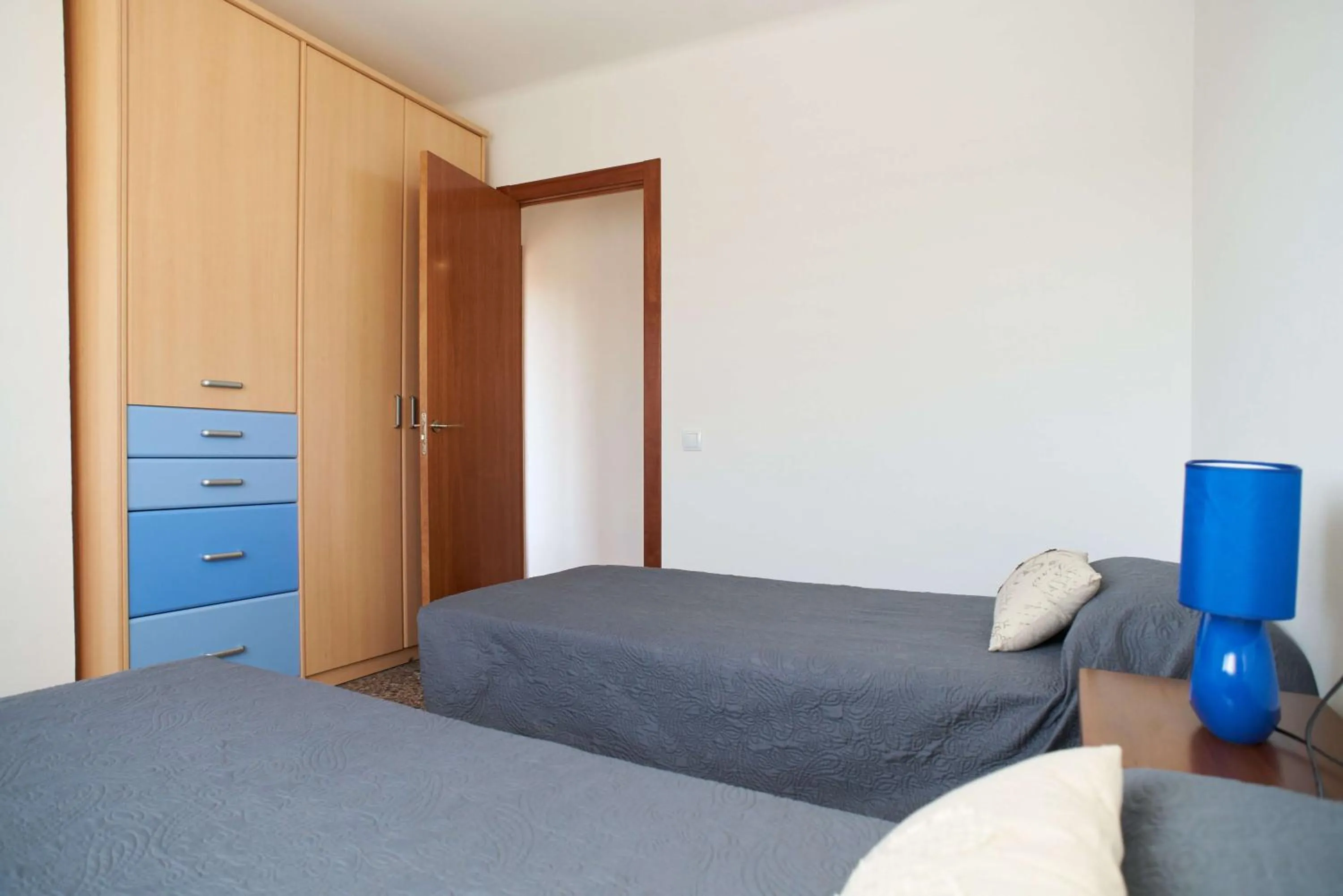 Photo of the whole room, Bed in Manresa Apartamentos Turísticos