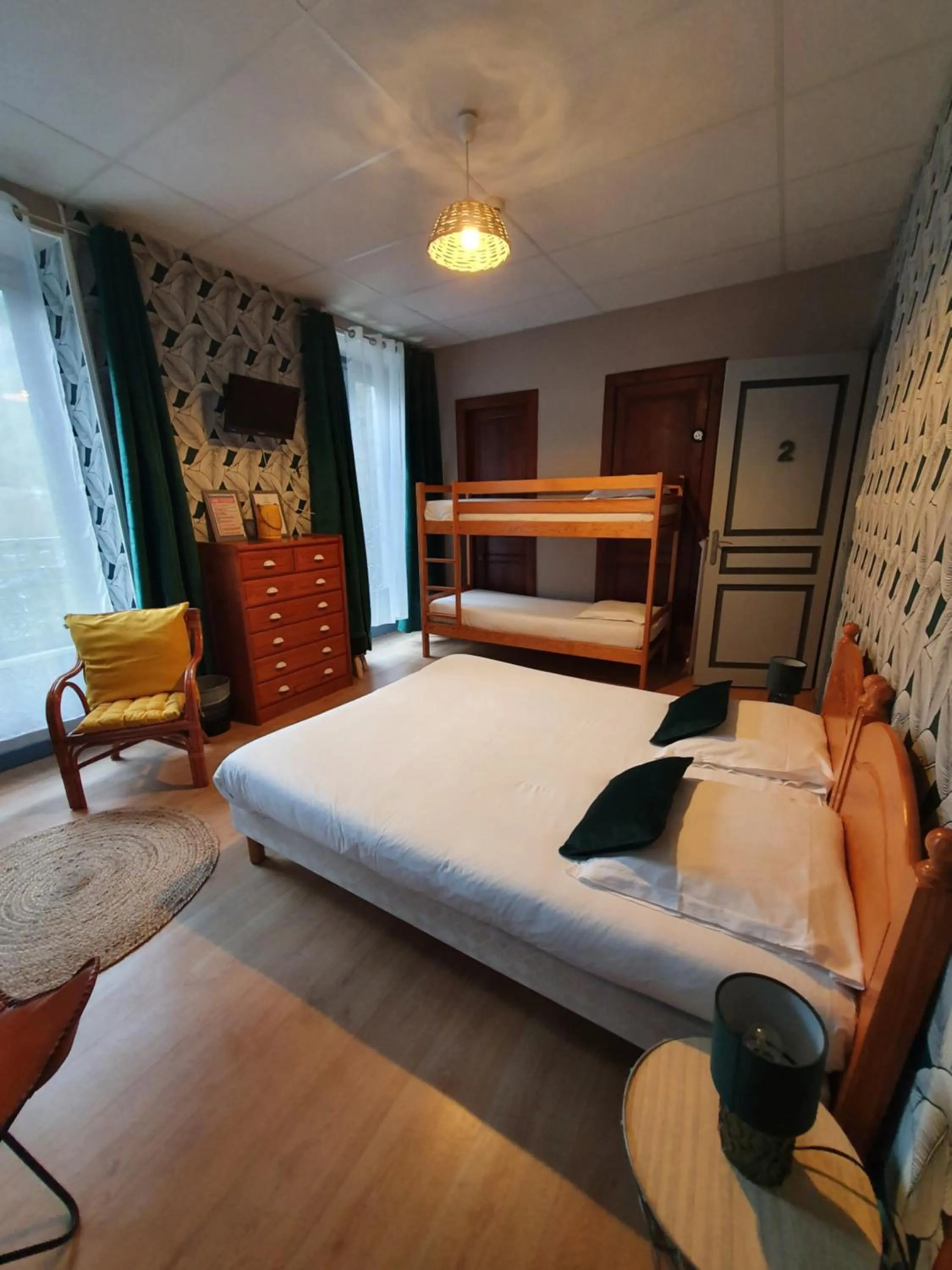 Bed in Auberge La Caverne