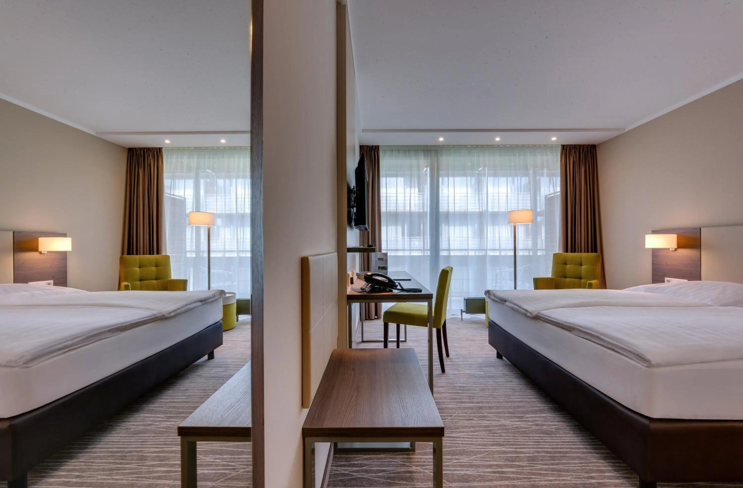 Bedroom, Bed in GenoHotel Baunatal