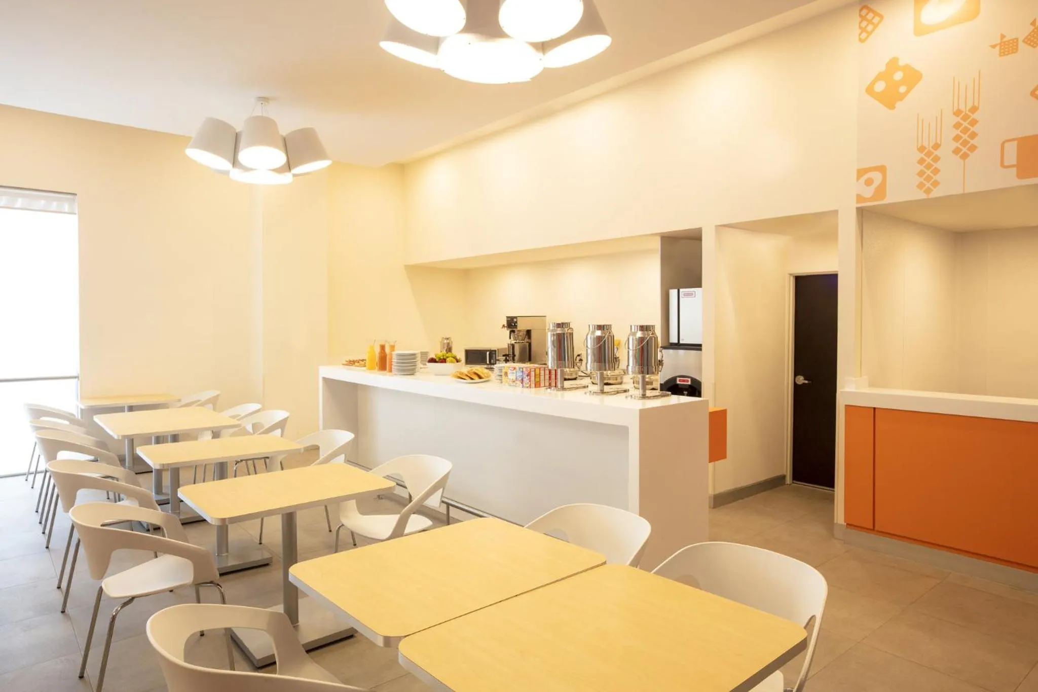 Breakfast in Fiesta Inn Express Monterrey Centro