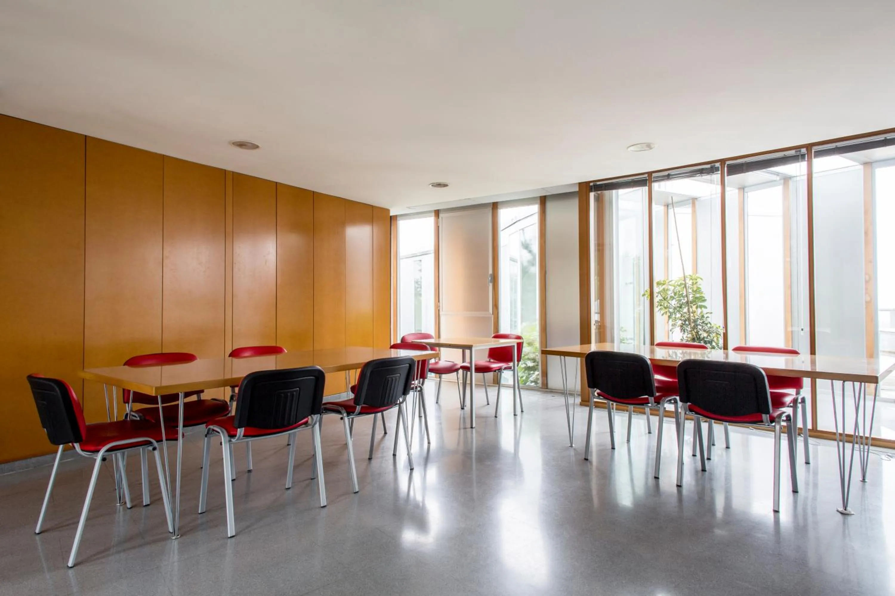 Property building in Residencia Universitaria Resa O Castro