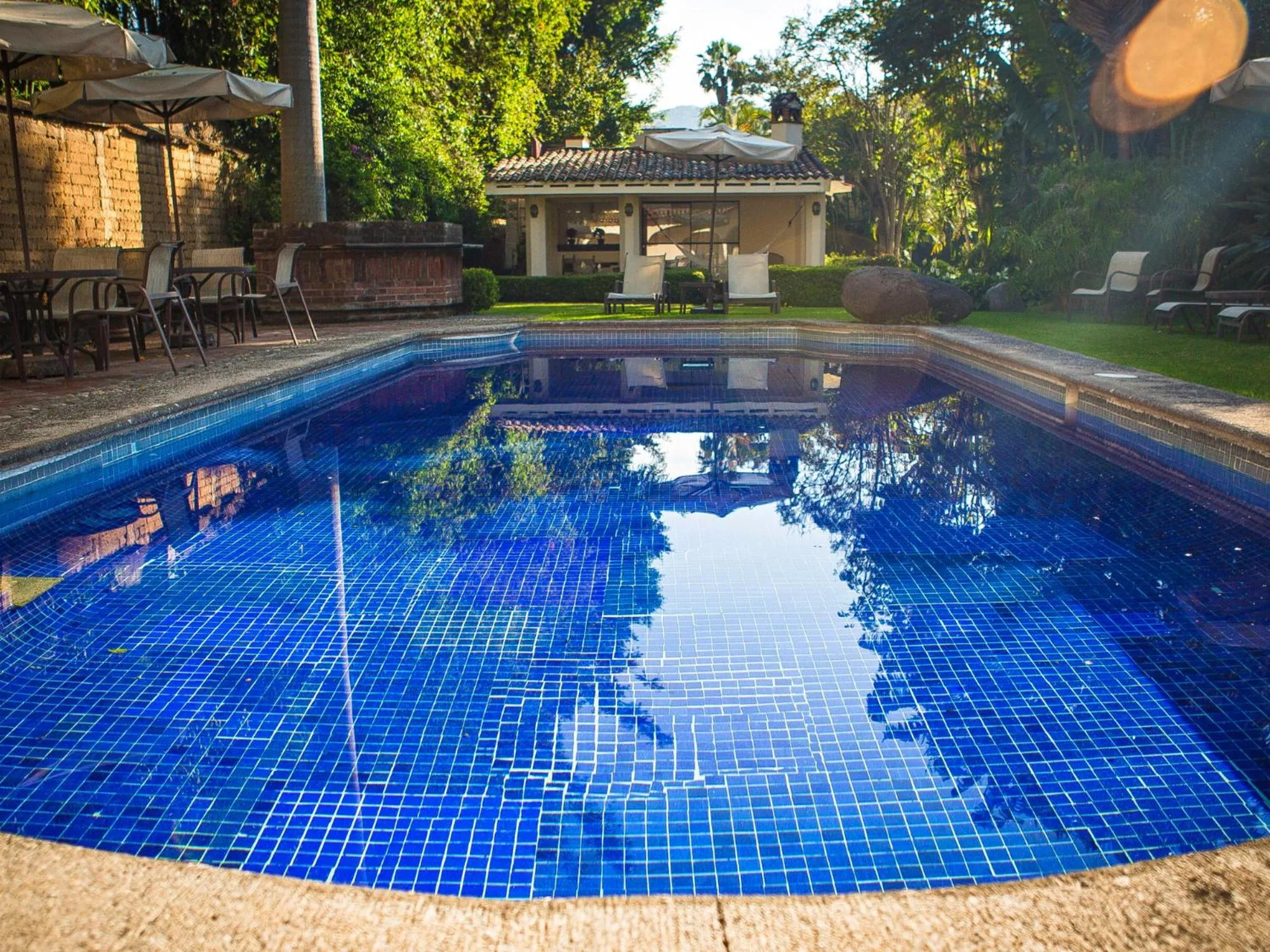 Swimming pool in Casa Bugambilia, Un Pequeño Hotel en Tepoztlán