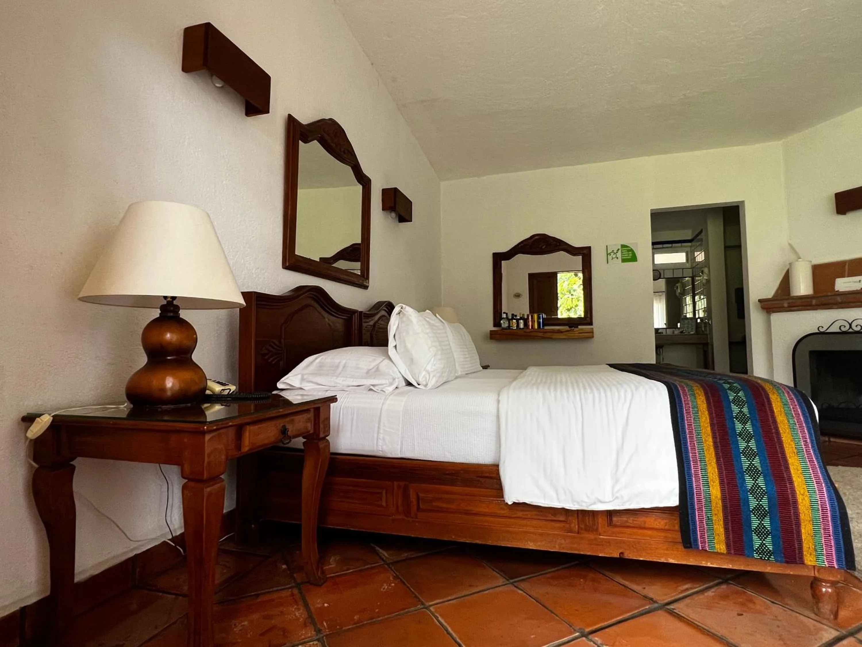 Bed in Casa Bugambilia, Un Pequeño Hotel en Tepoztlán
