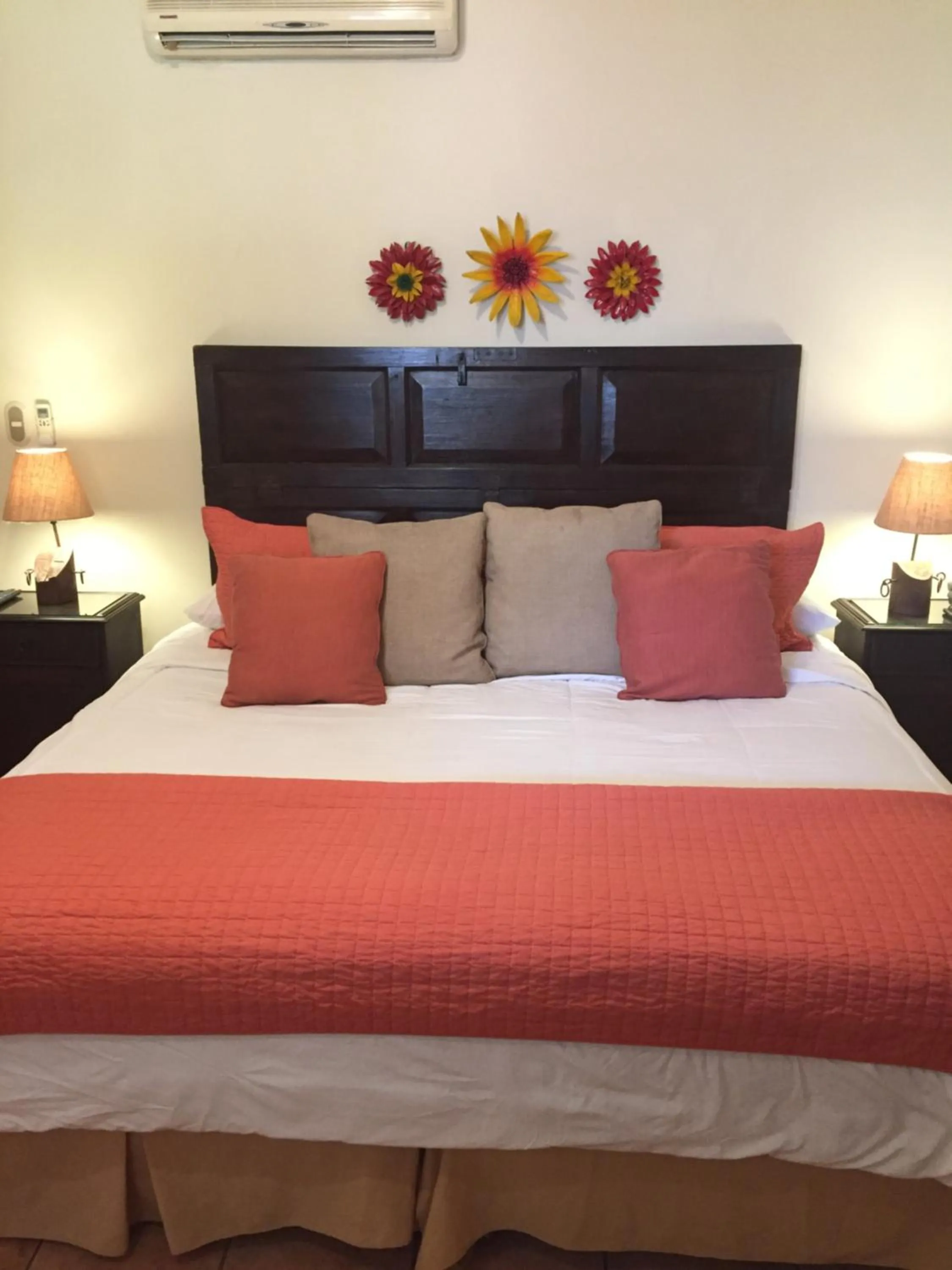 Bed in Hotel La Posada del Angel