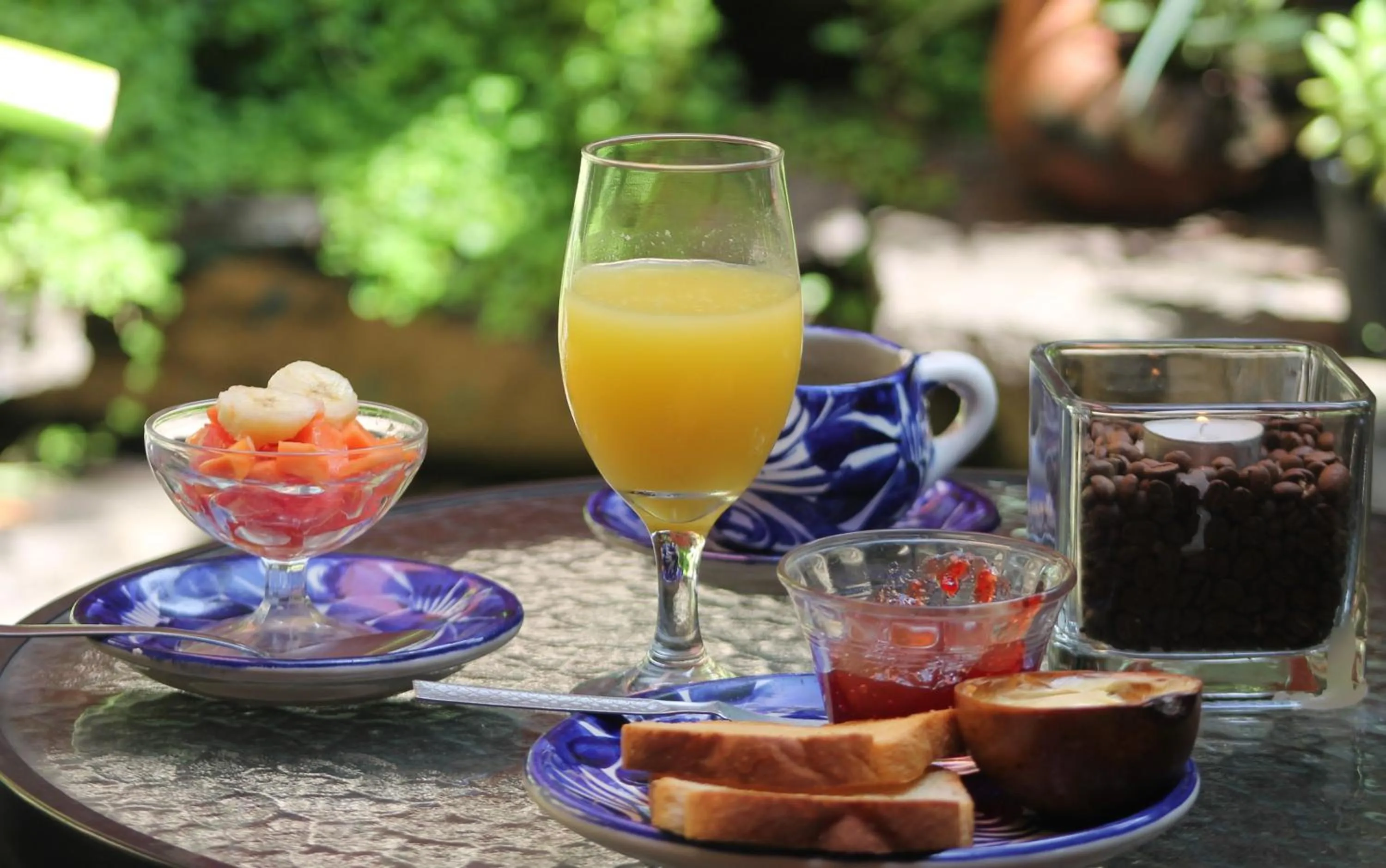 American breakfast in Hotel La Posada del Angel