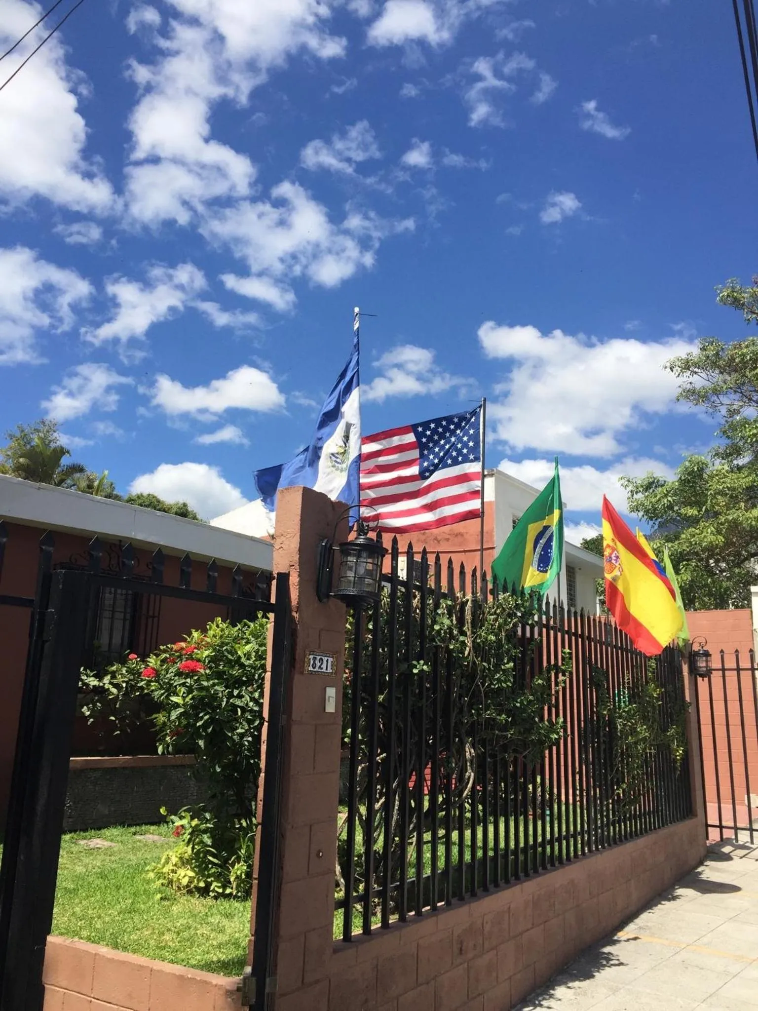 Property building in Hotel La Posada del Angel