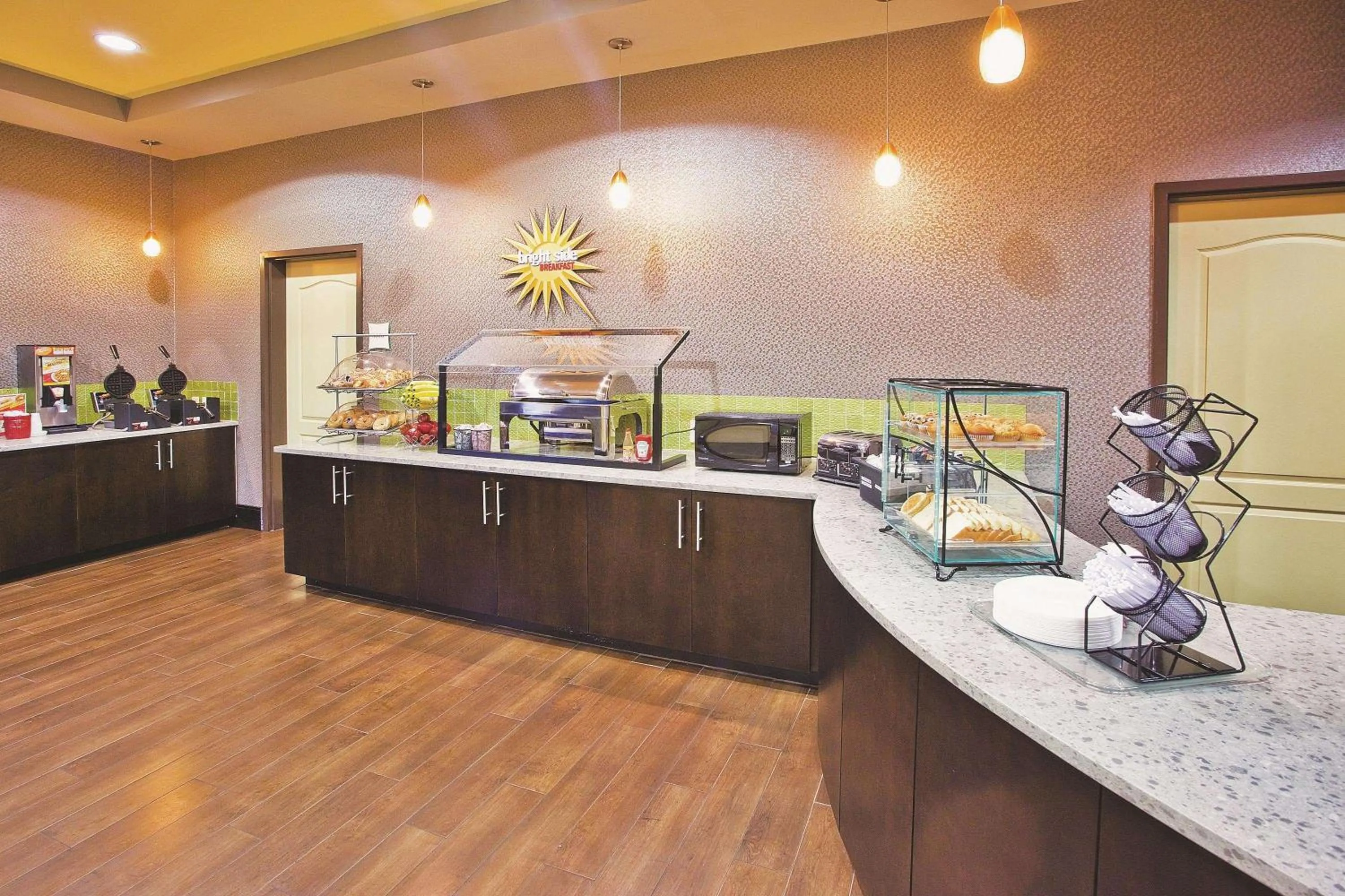 Restaurant/places to eat in La Quinta by Wyndham Hinesville - Fort Stewart