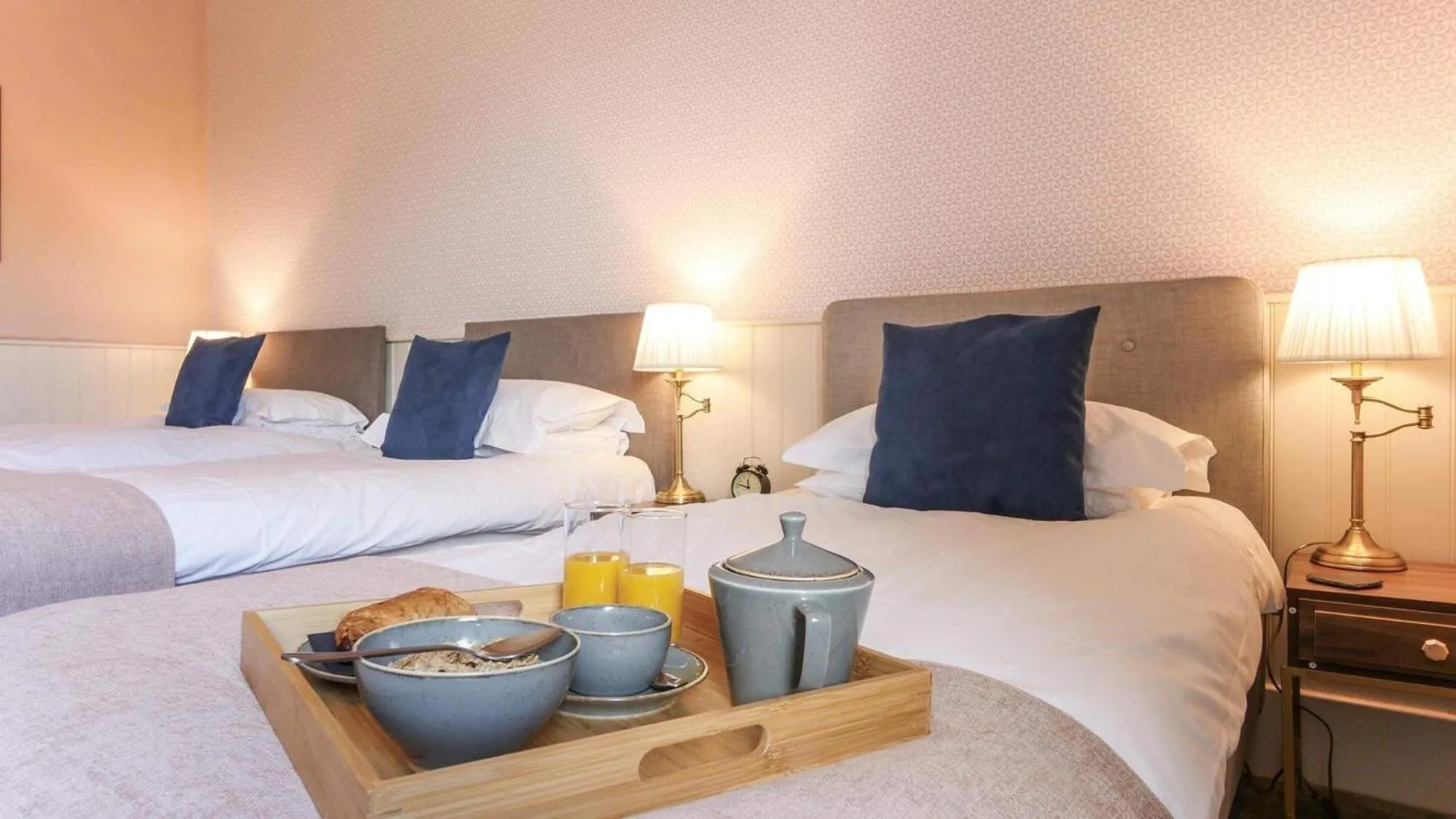 Bed in The Greenhead Hotel