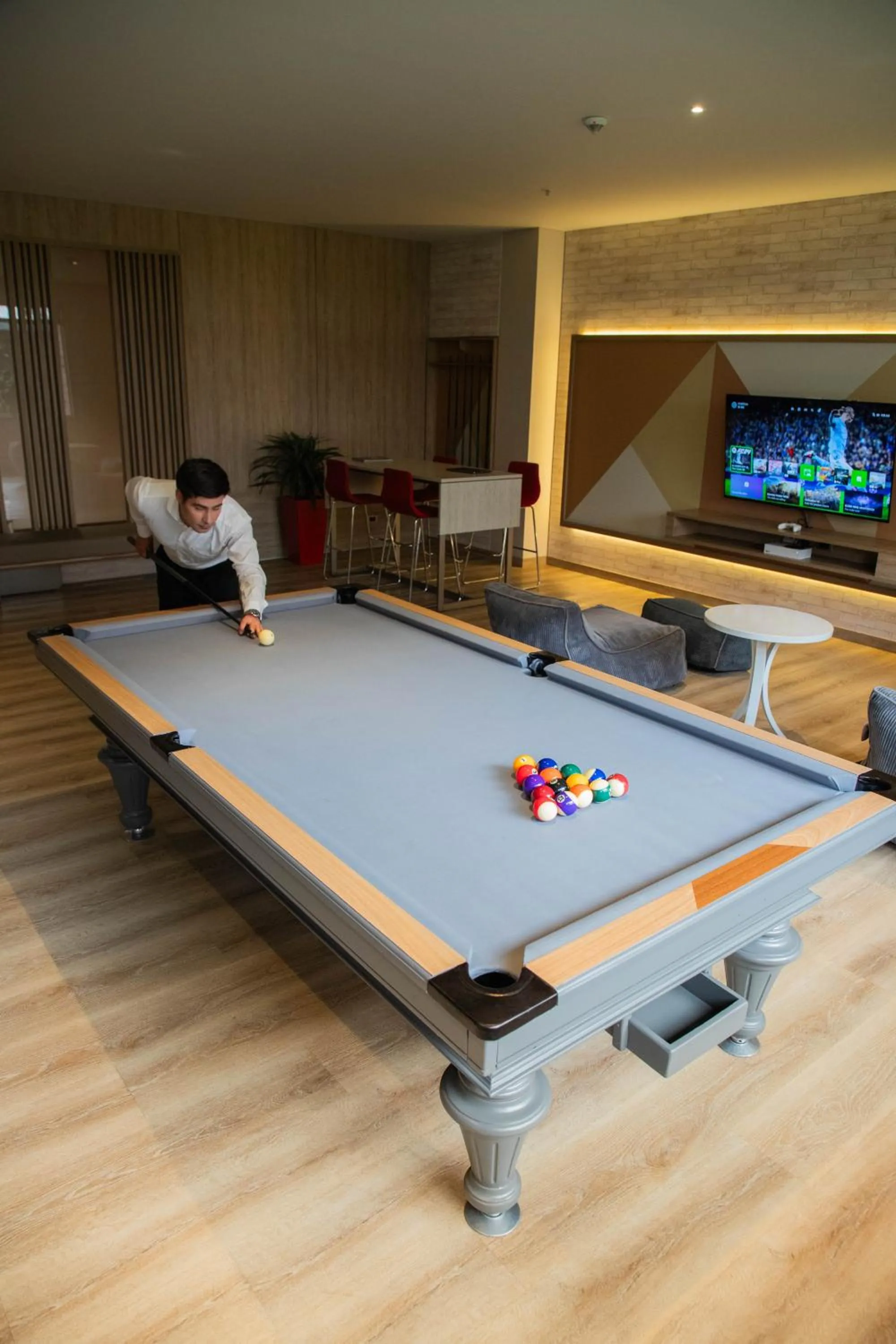 Billiard in Hotel Habitel Prime