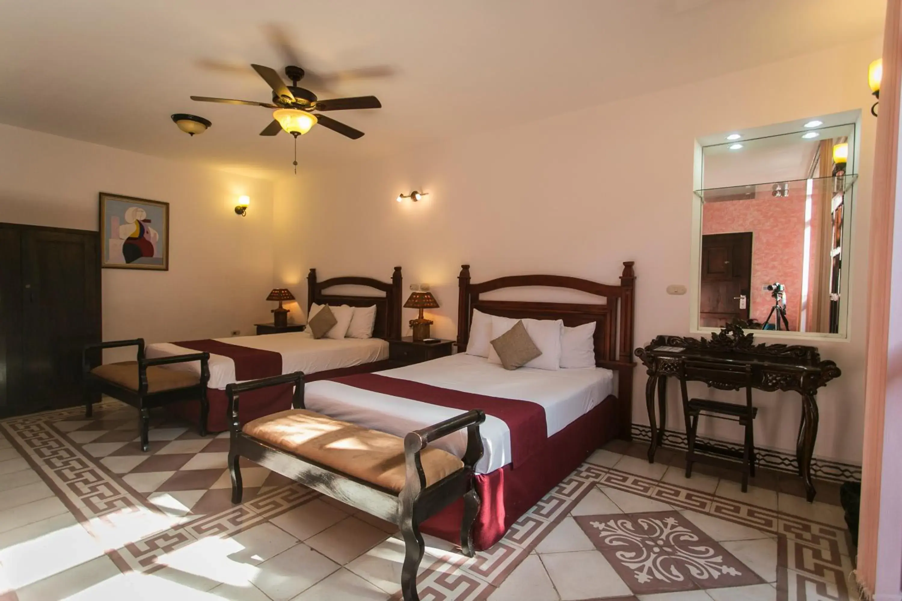 Large Double Room in Hotel Casa del Consulado Large Double Room in Hotel Casa del Consulado