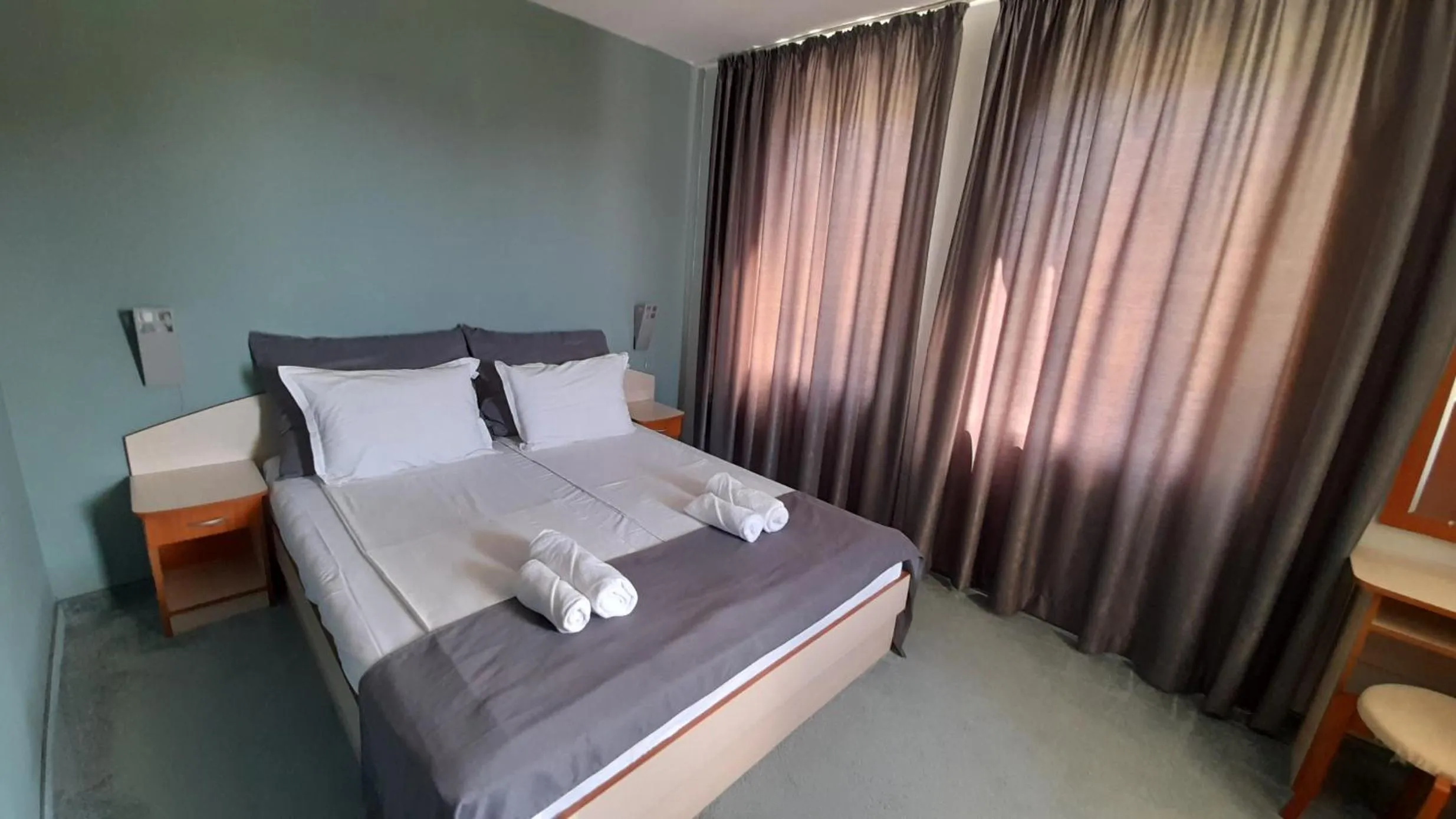 Bed in Family Hotel Saga