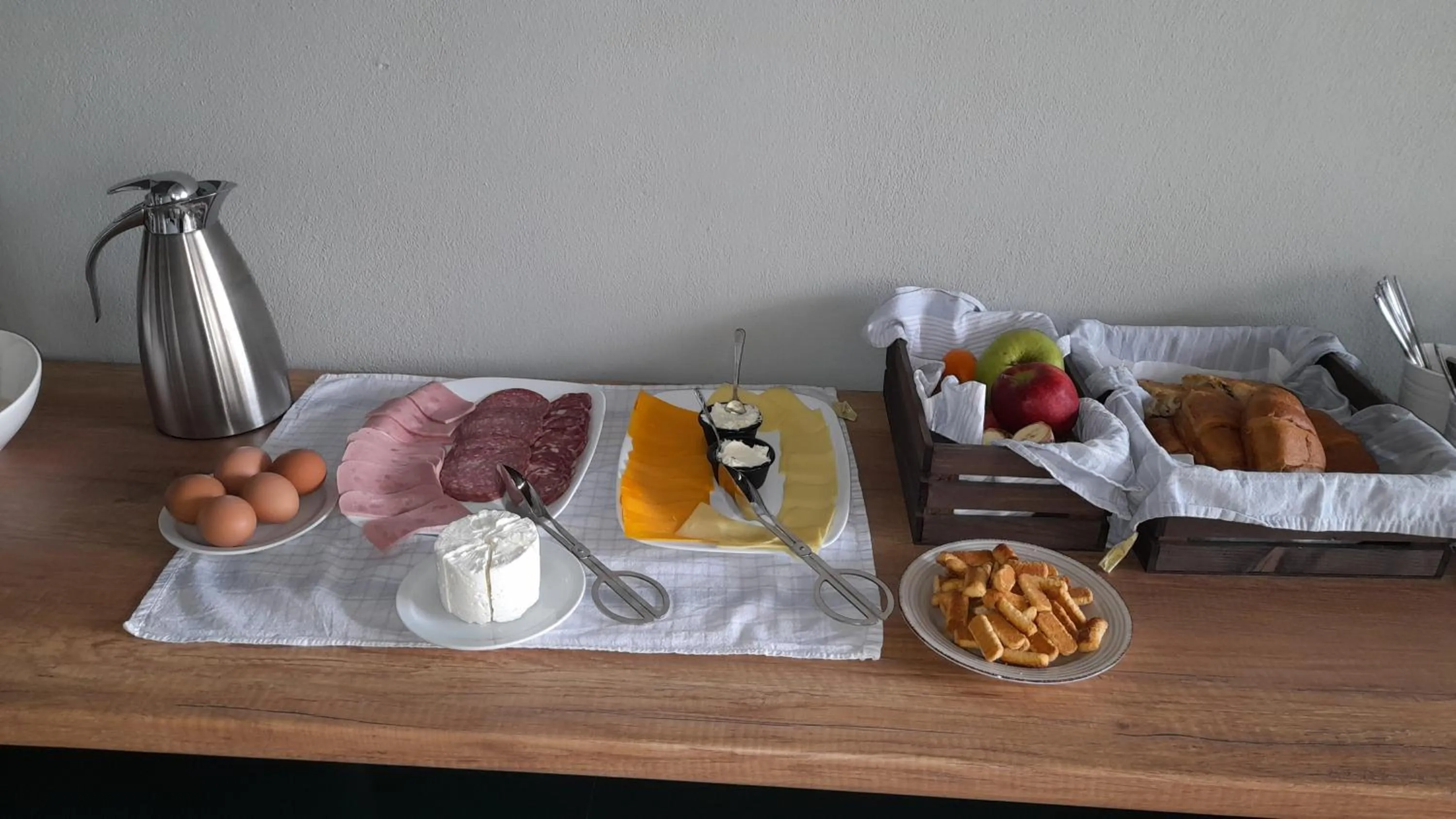 Breakfast in Family Hotel Saga