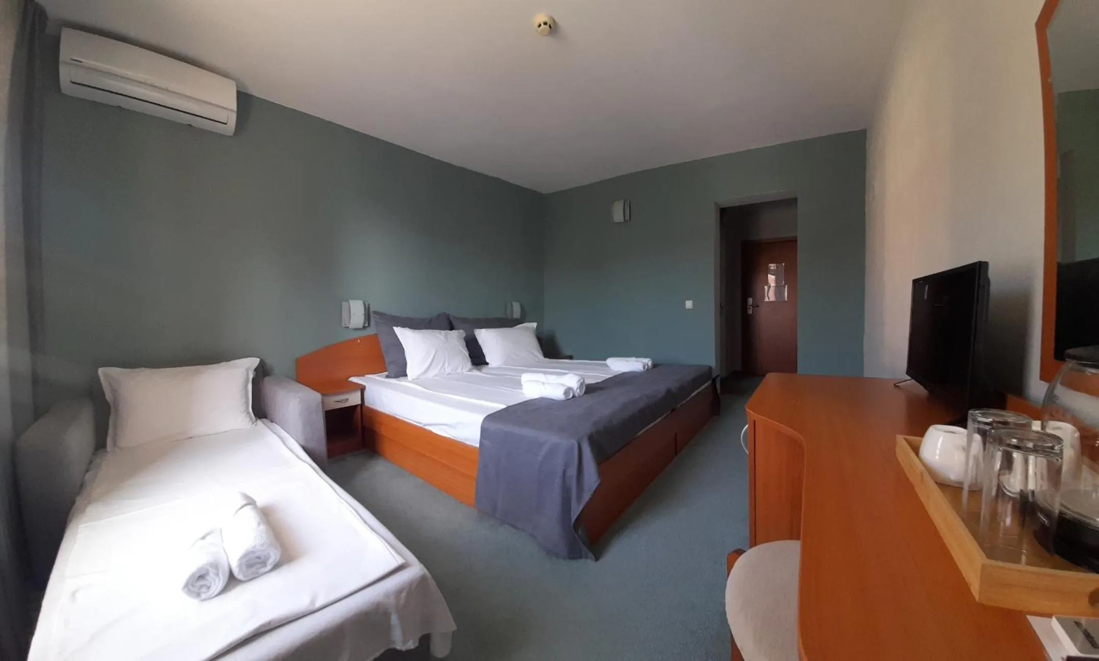 Bed in Family Hotel Saga