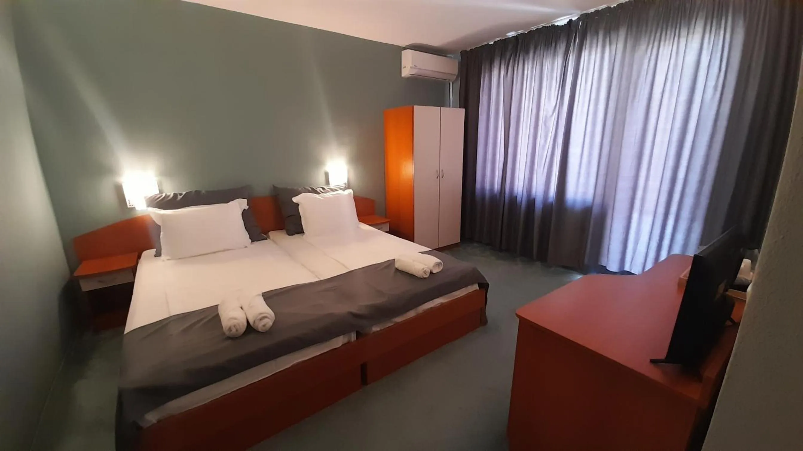 Bed in Family Hotel Saga