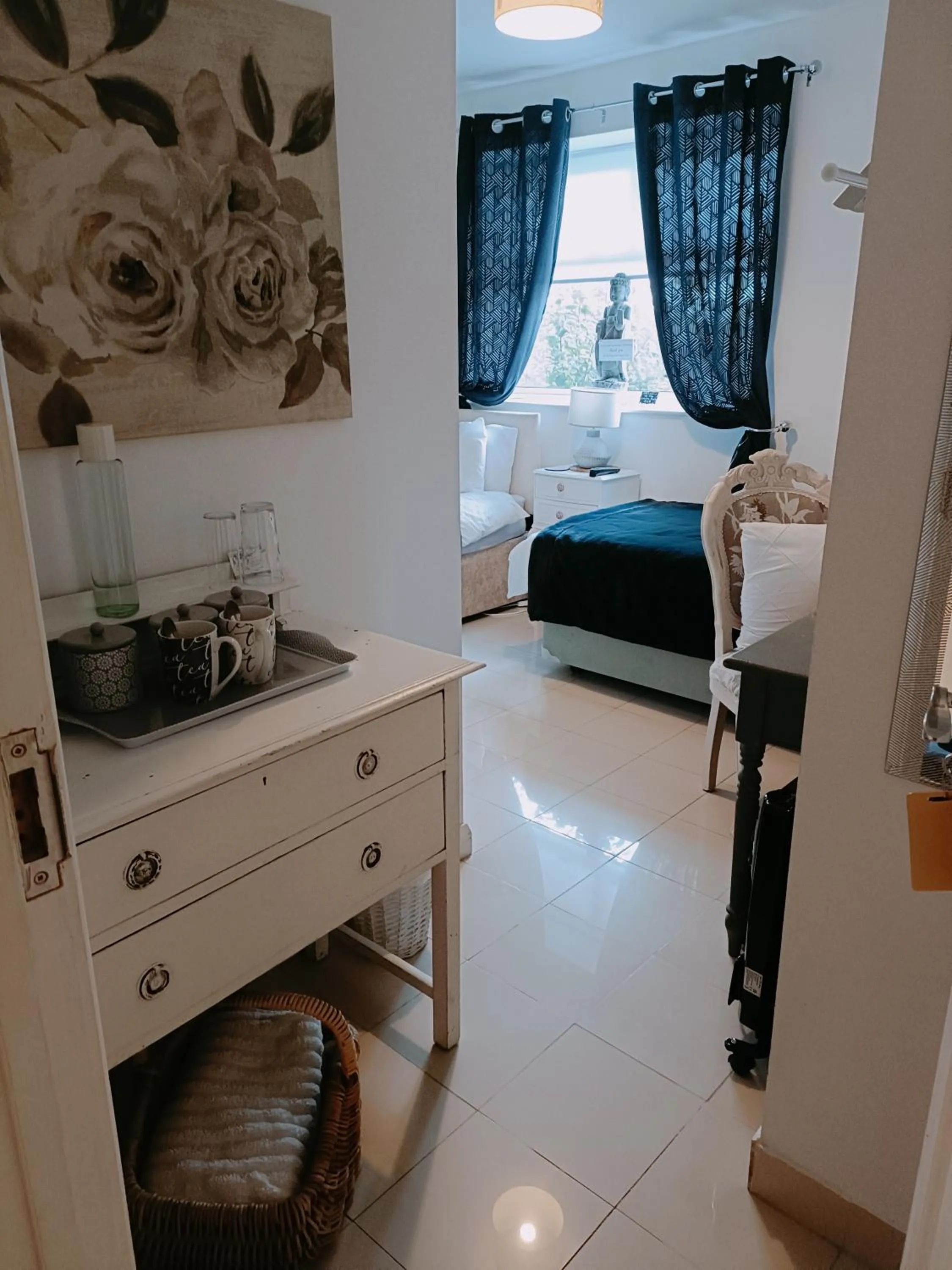 The White Dove Bed and Breakfast with Glamping Newark showground