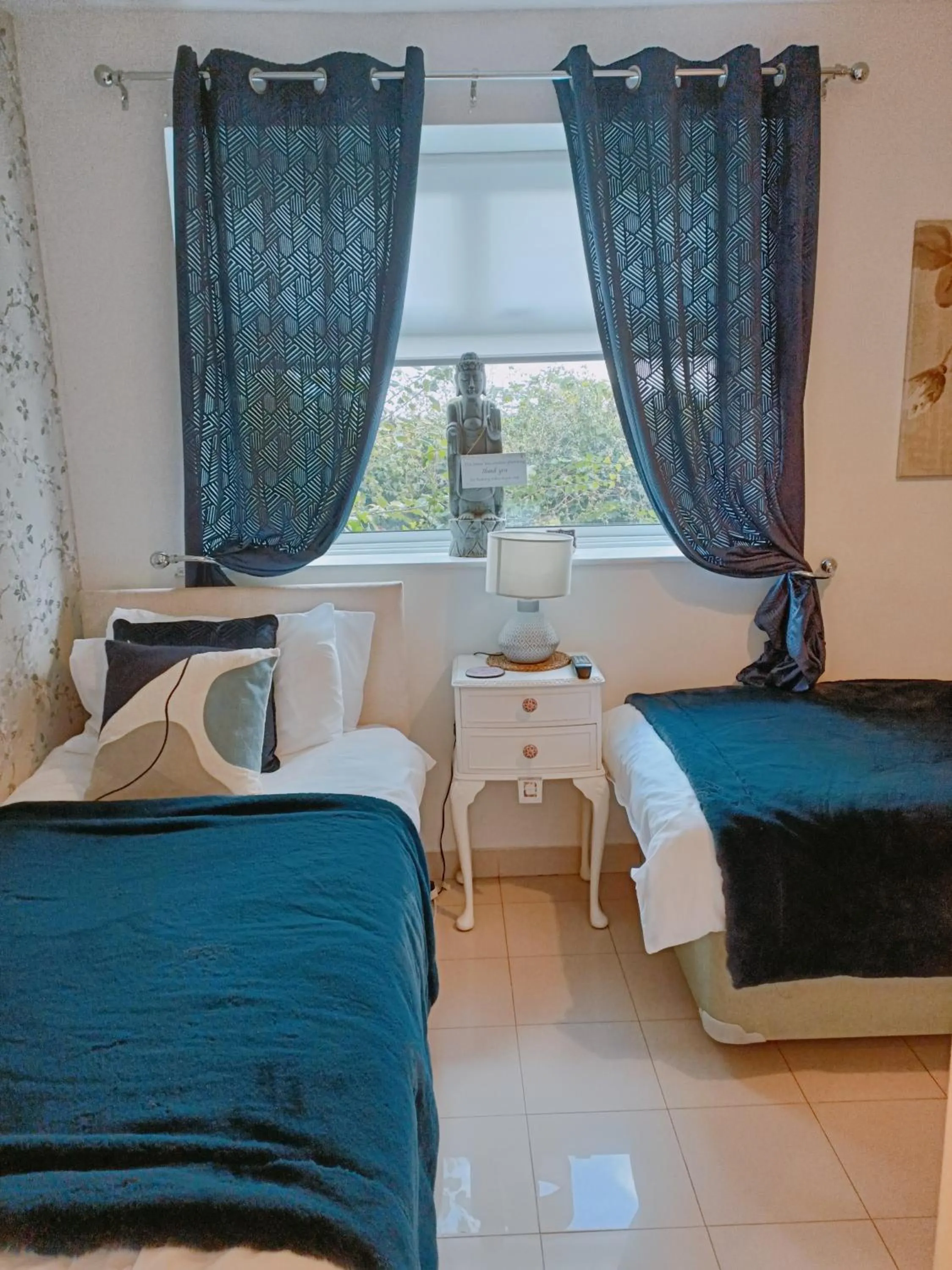 The White Dove Bed and Breakfast with Glamping Newark showground