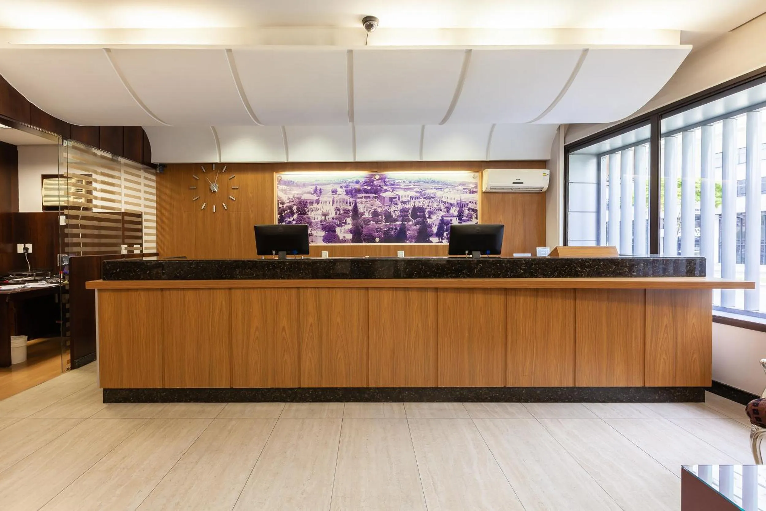 Lobby or reception in Tri Hotel Executive Criciúma