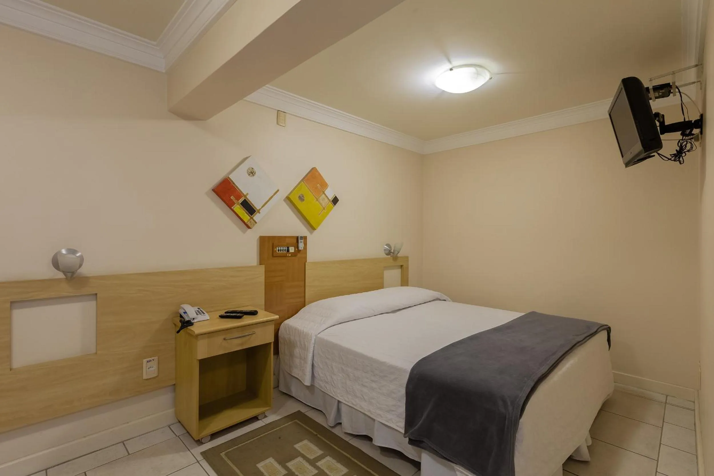 Bedroom, Bed in Tri Hotel Executive Criciúma