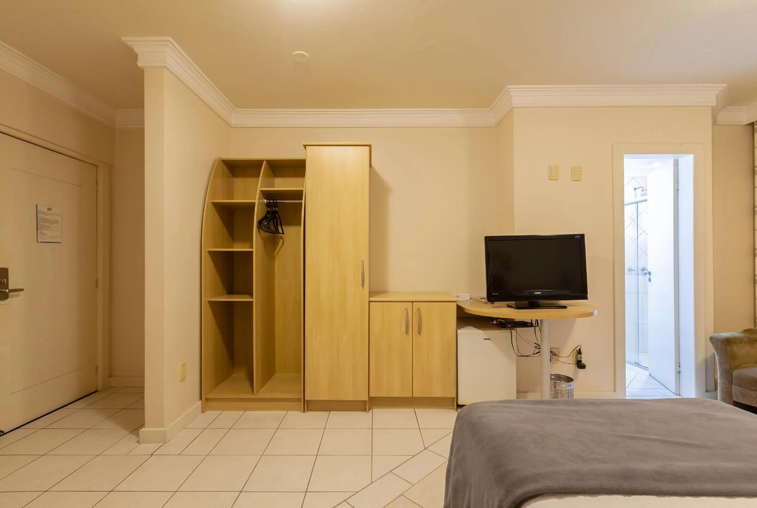 TV and multimedia, Bed in Tri Hotel Executive Criciúma