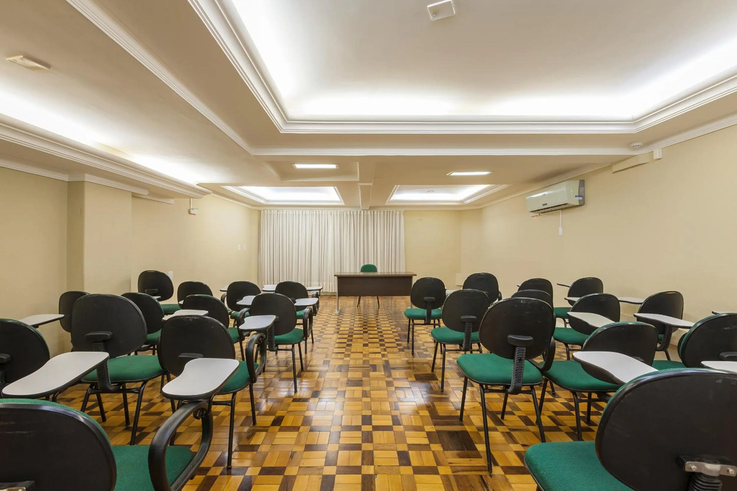 Meeting/conference room in Tri Hotel Criciúma