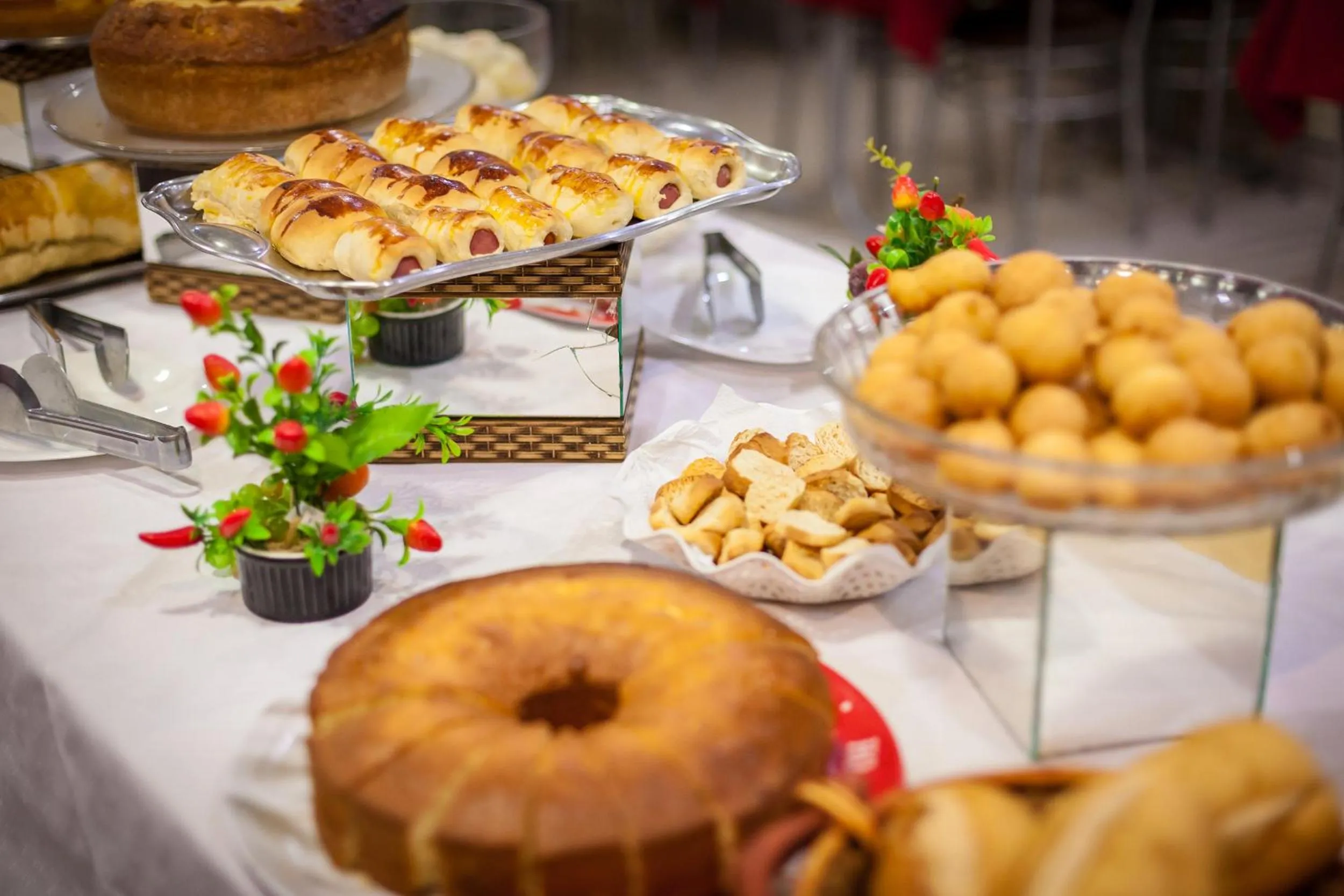 Buffet breakfast in Tri Hotel Criciúma