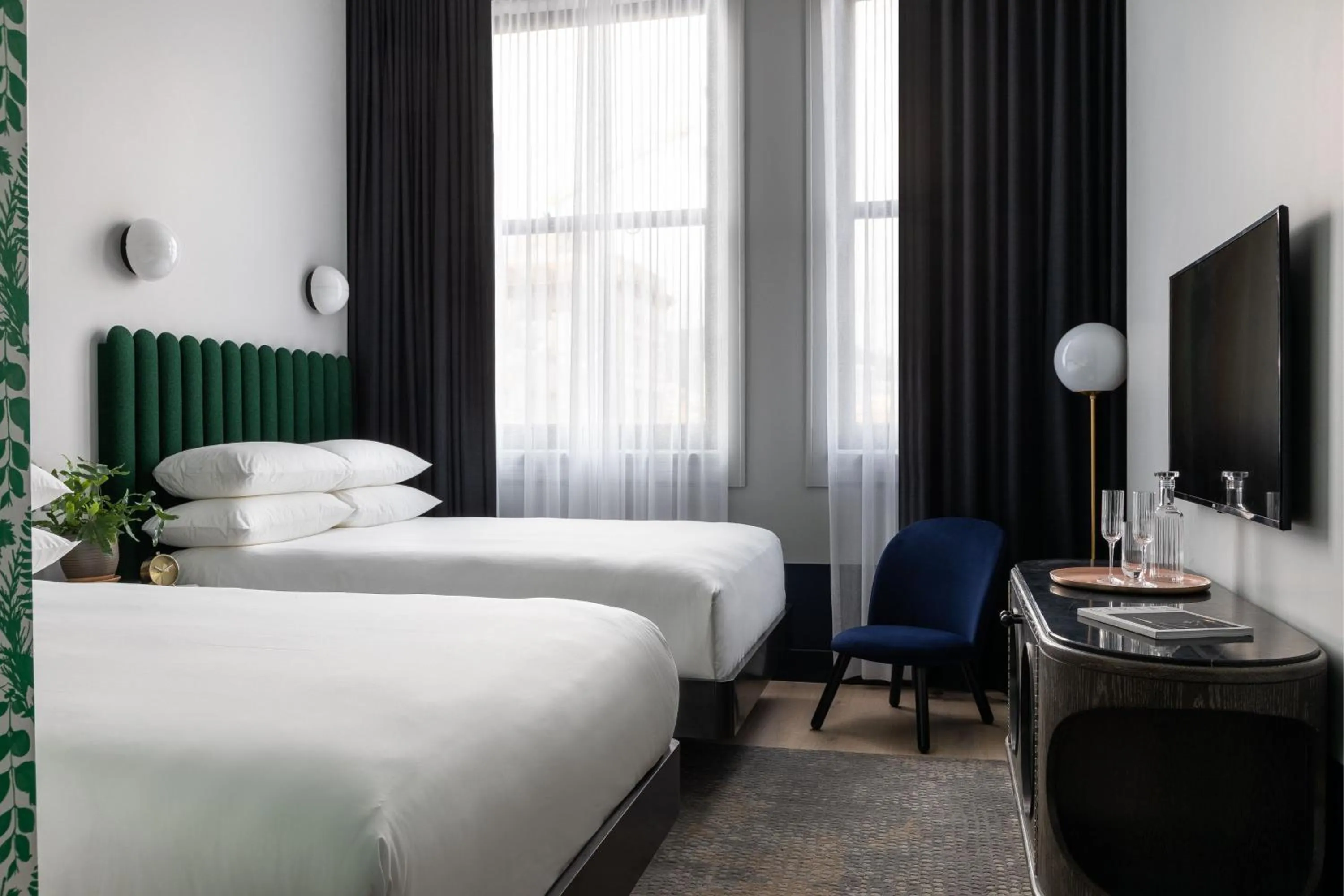 Photo of the whole room, Bed in Woodlark Hotel Portland, a Tribute Portfolio Hotel