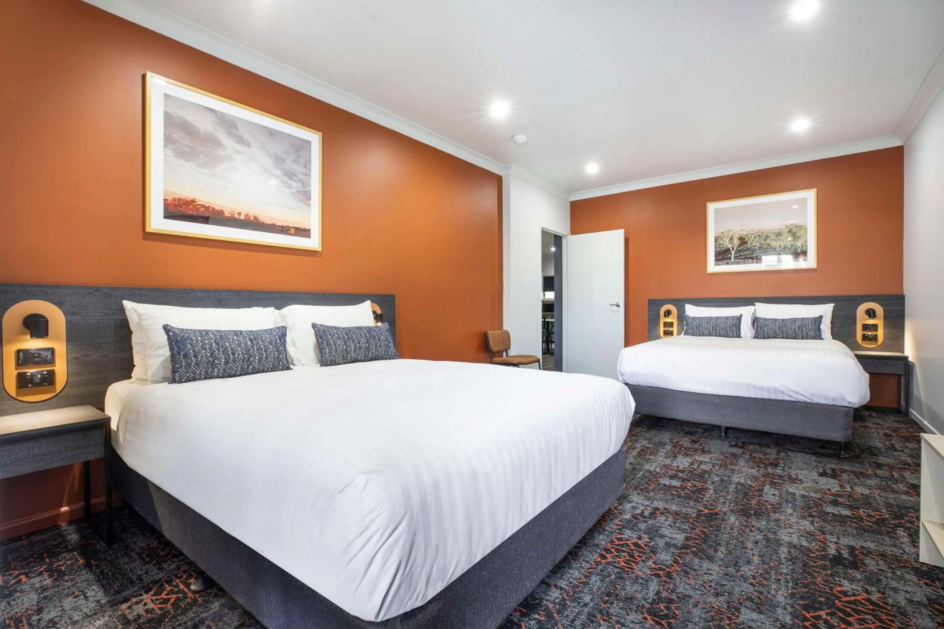 Bedroom, Bed in Nightcap at Horse & Jockey Hotel Warwick