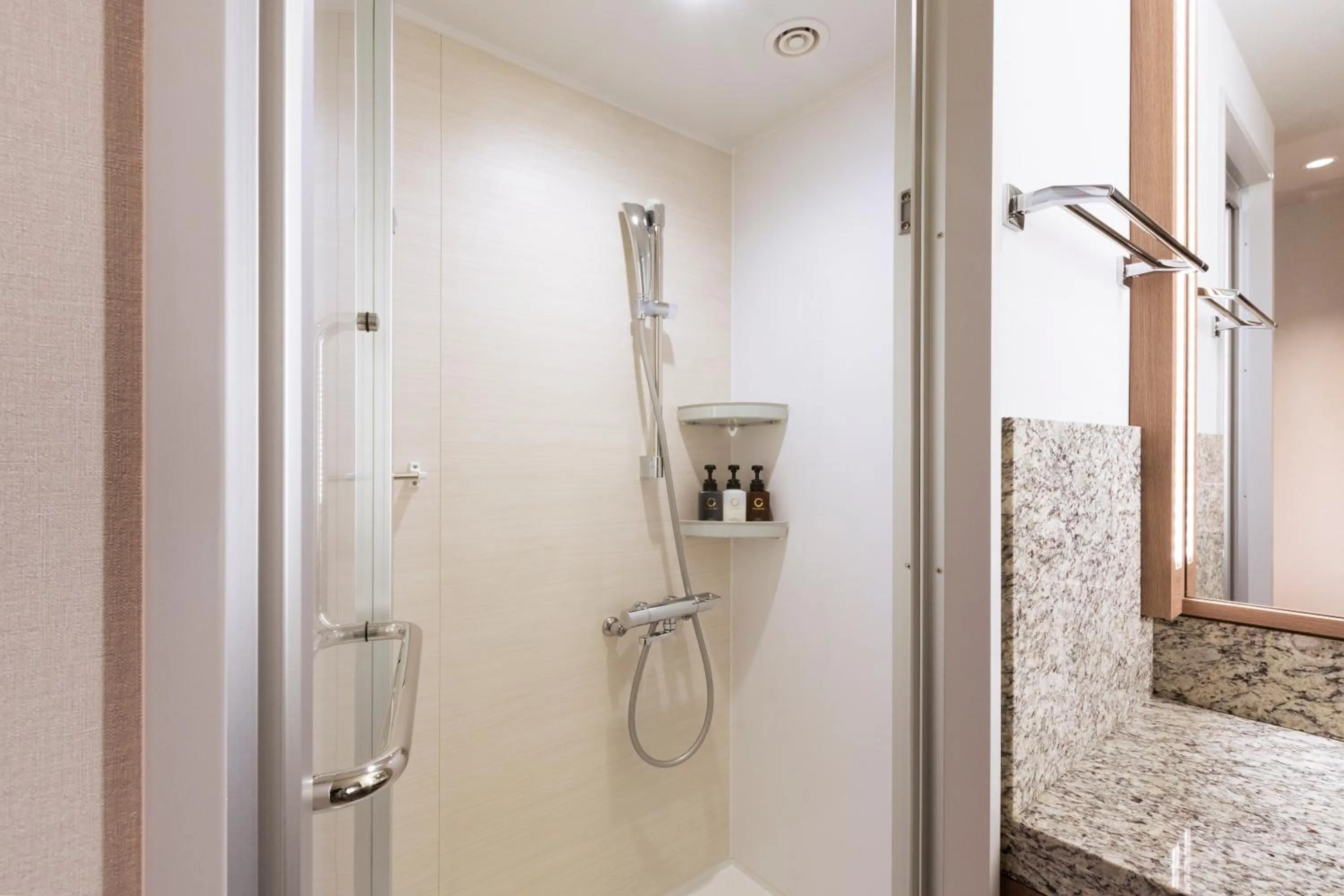 Shower in HOTEL＆SPA CENTURY MARINA HAKODATE