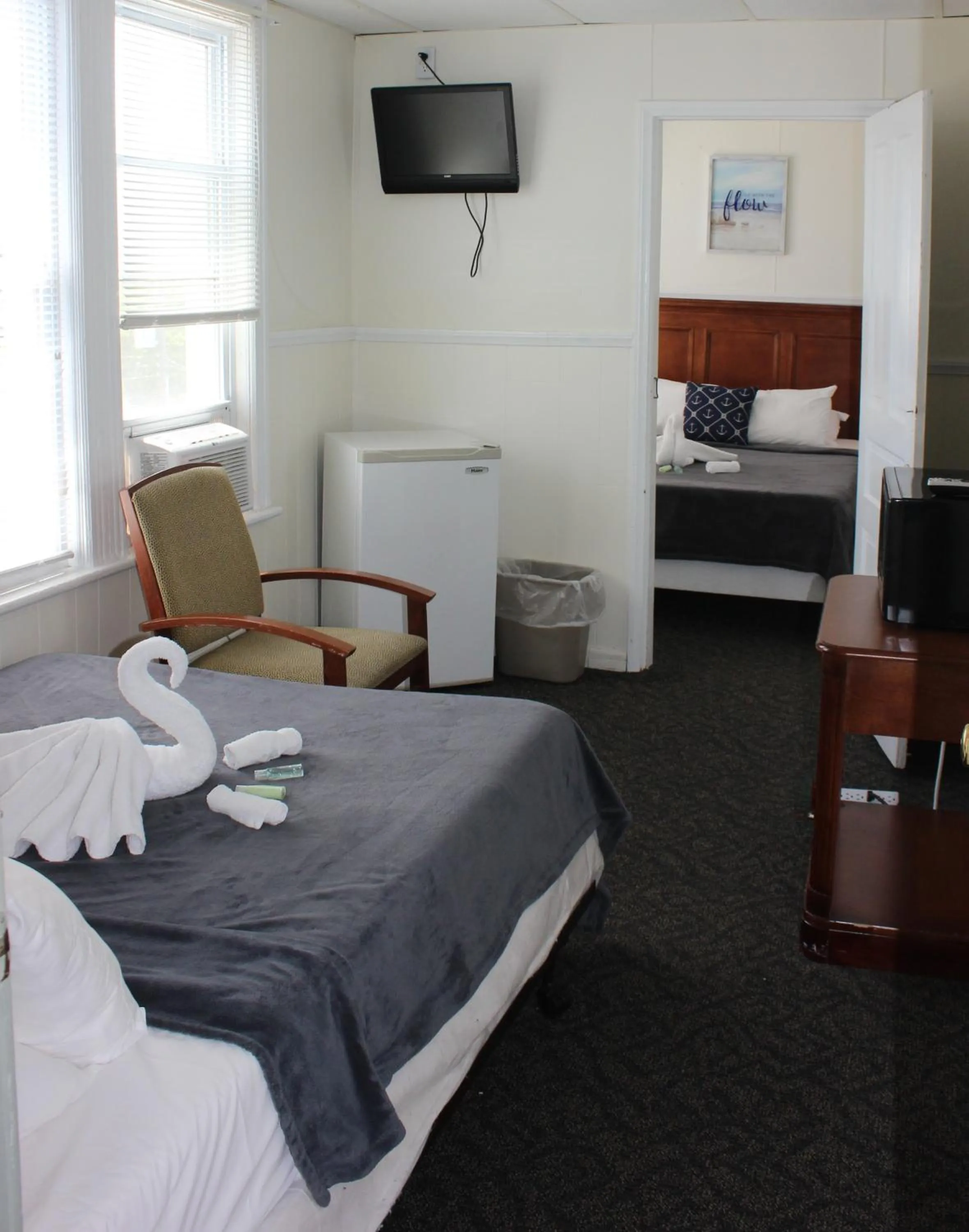 Bed in Blue Water Inn