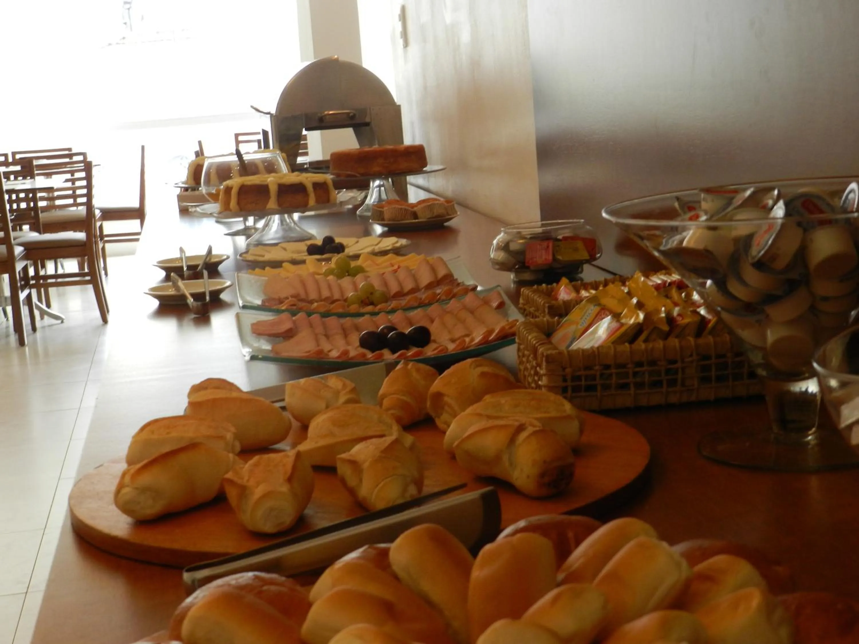 Restaurant/places to eat in Casablanca Center Hotel