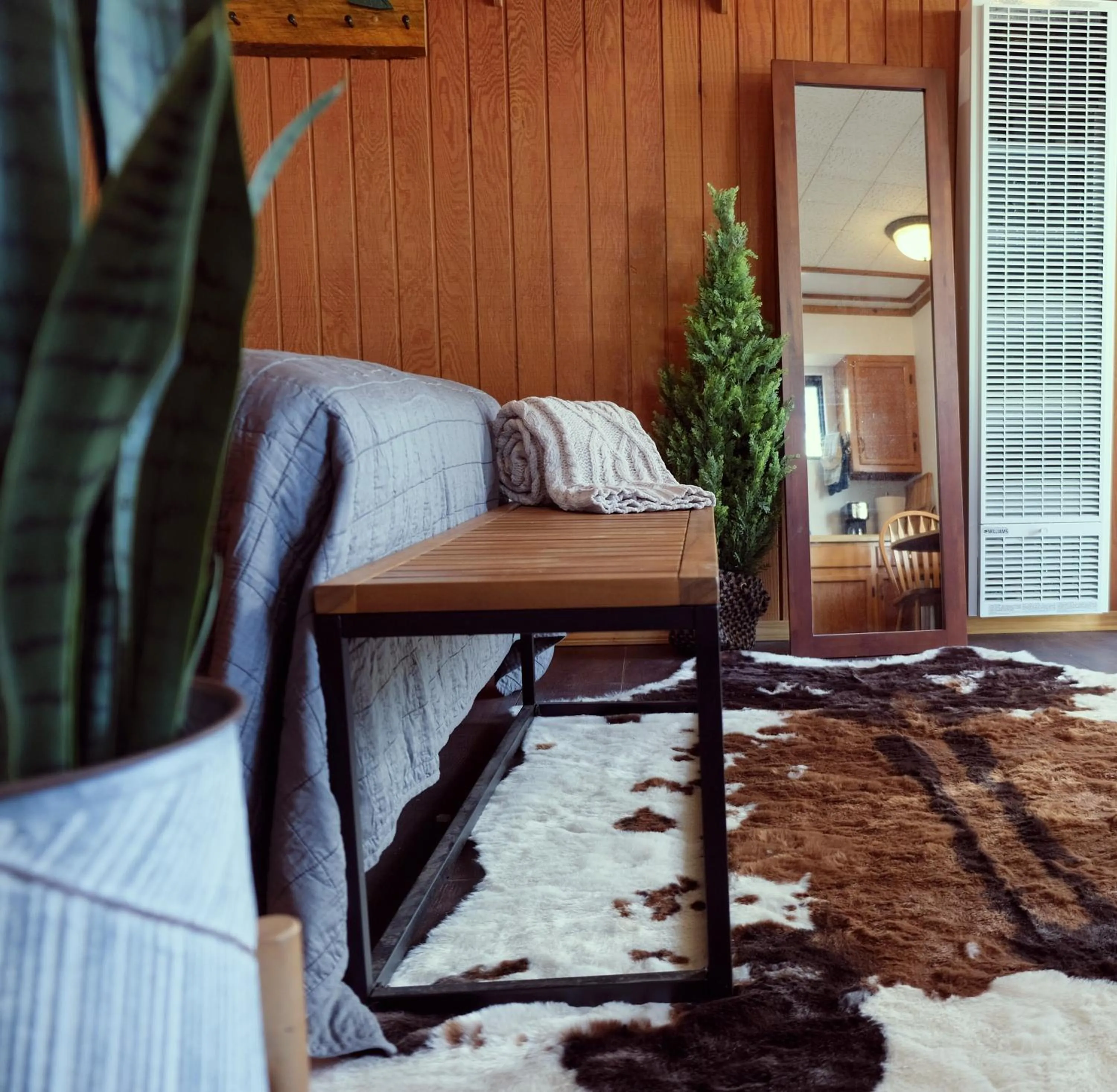 Decorative detail in Lake Front Cabins