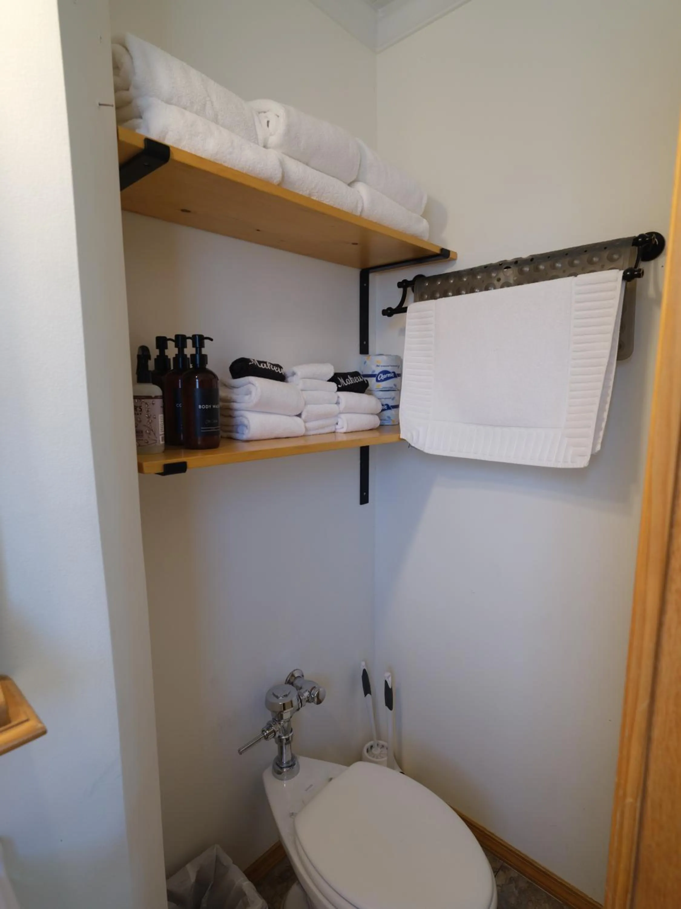 Bathroom in Lake Front Cabins