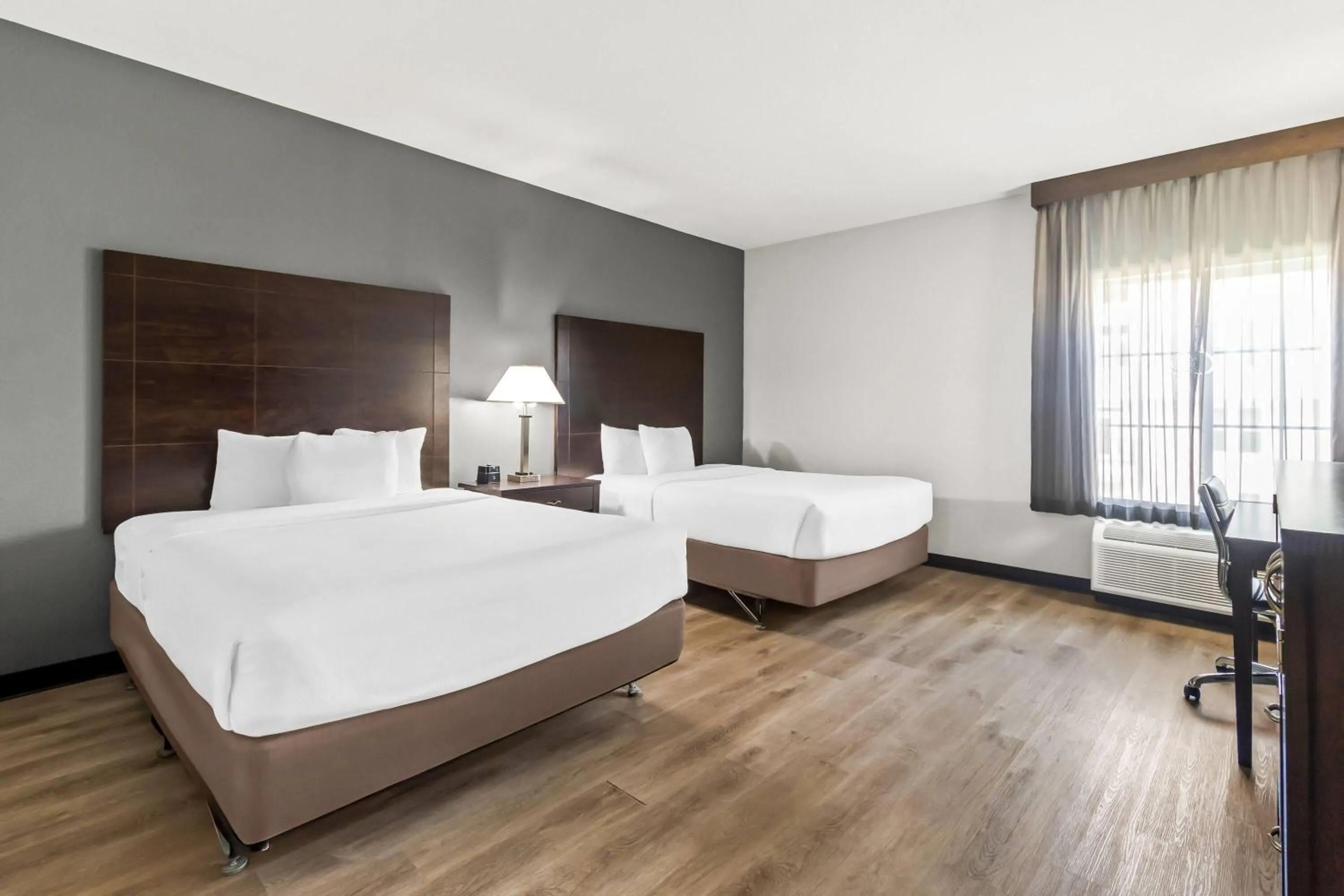 Bed in La Quinta by Wyndham Houston Energy Corridor