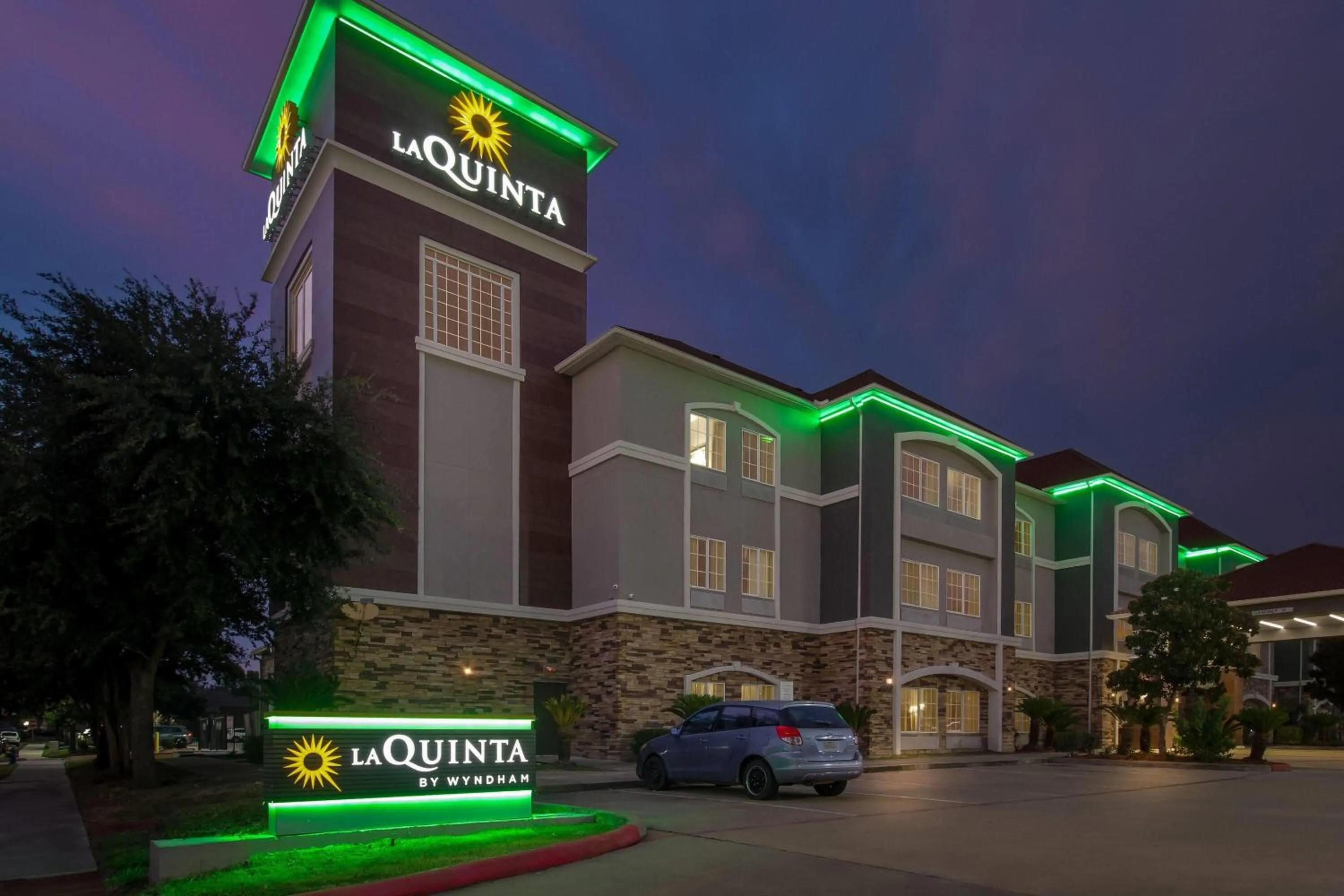 Property building in La Quinta by Wyndham Houston Energy Corridor