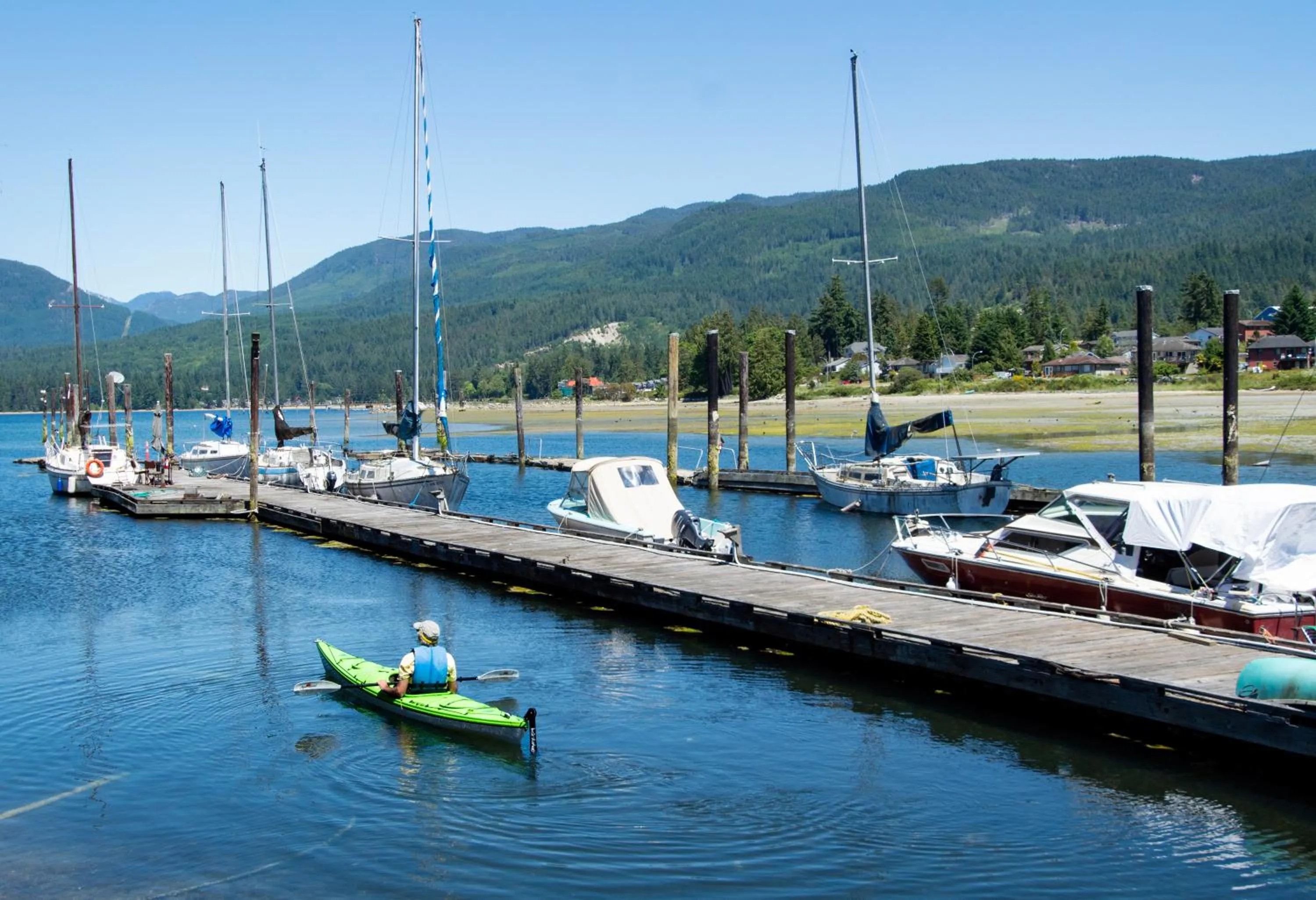 Lake view in The Spot at Porpoise Bay