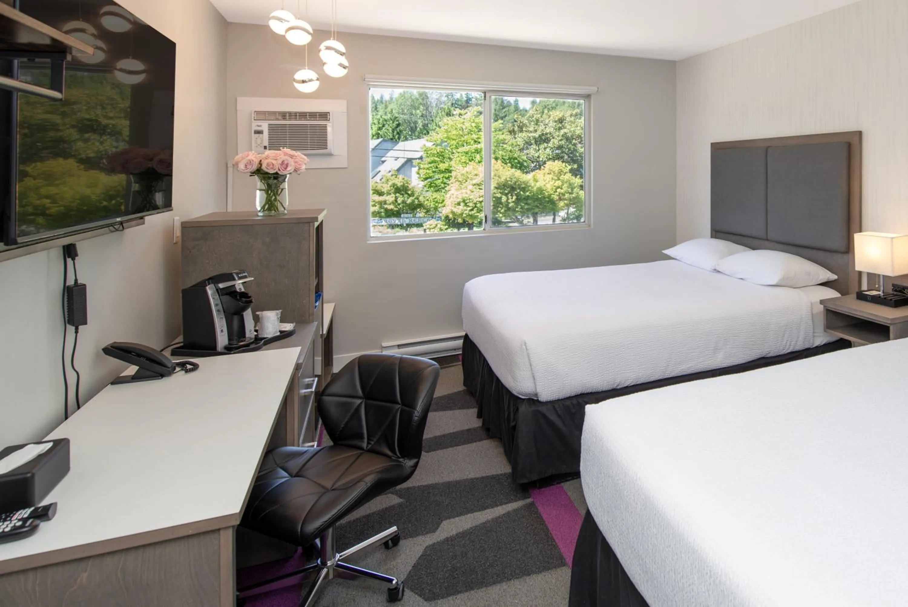 Bed in The Spot at Porpoise Bay